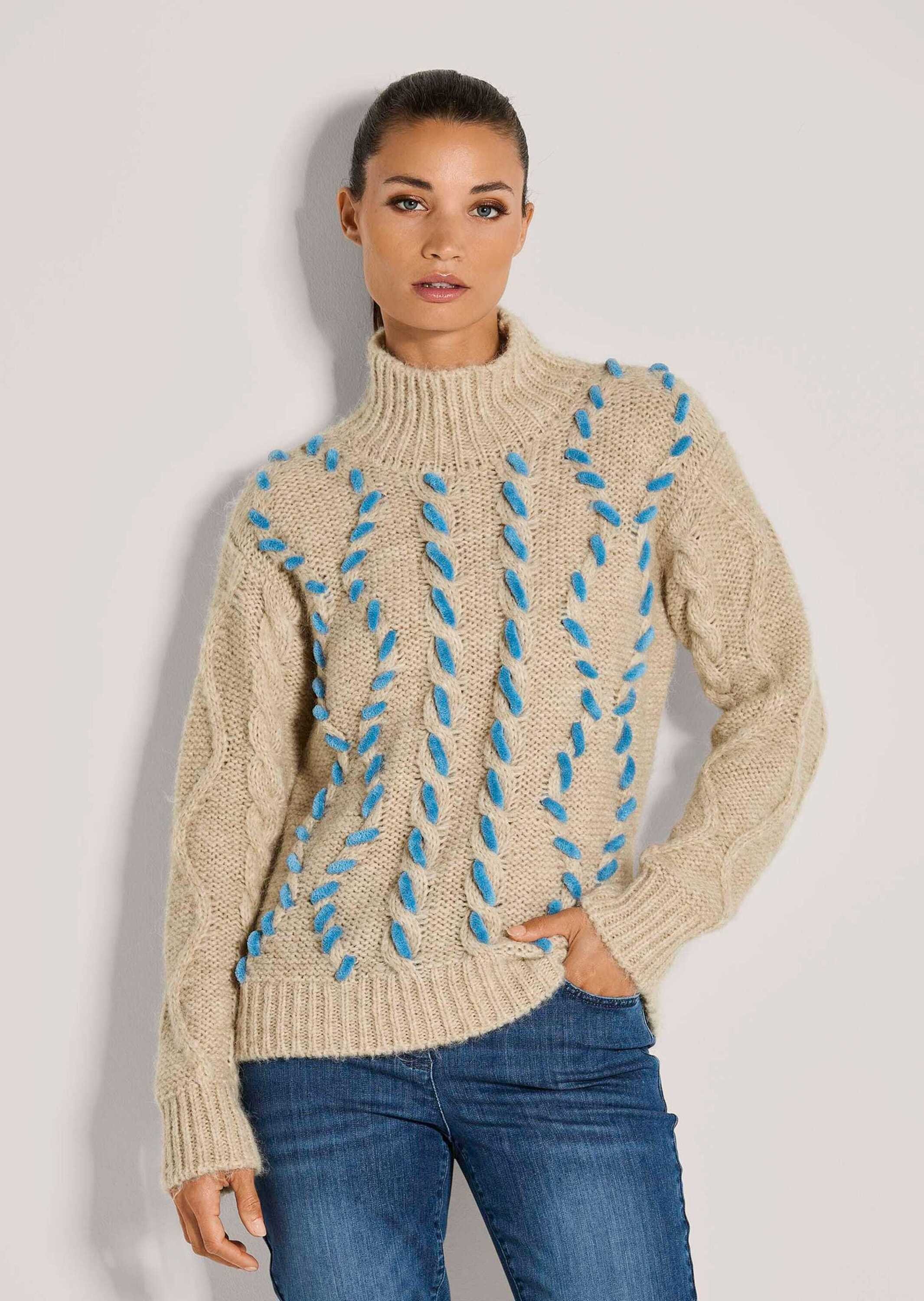 MADELEINE Strickpullover Modischer Grobstrickpullover mit Folklore-Elementen Winterpullover mit Zopf- und Rhomben Muster, Stehkragen und Langarm