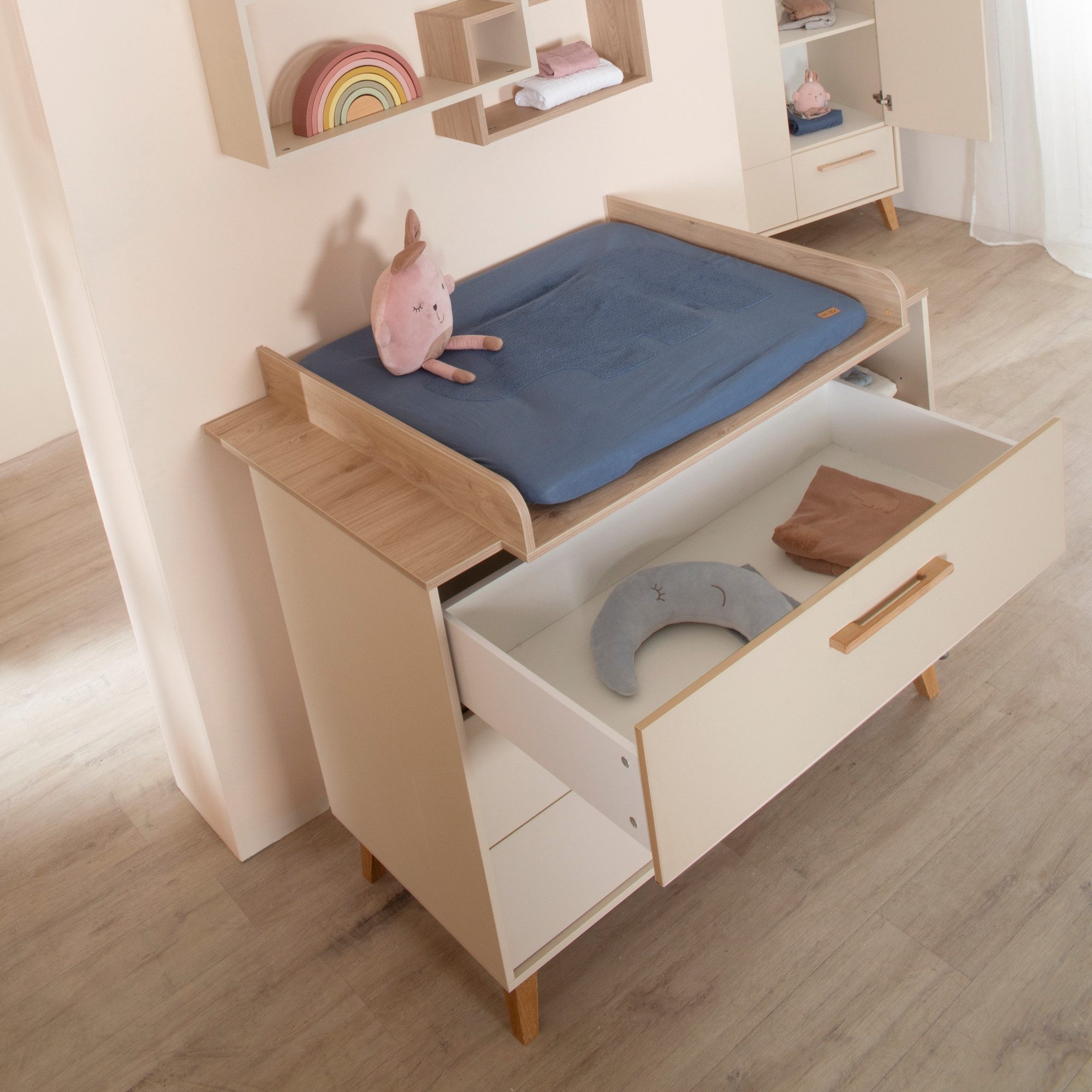 roba® Jil Baby Room Complete Set - Modern children's room in cashmere with chestnut decor, (3-piece set, cot 70 x 140 cm, wardrobe & changing table), High-quality solid wood handles