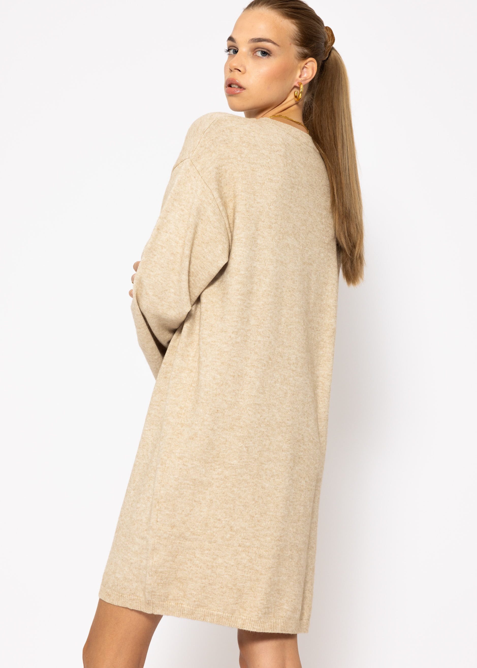 SASSYCLASSY Strickkleid Oversize Strickkleid Rollkragen Damen Lässiges Kleidpullover elegant aus weichem Strick Winter Grau Beige