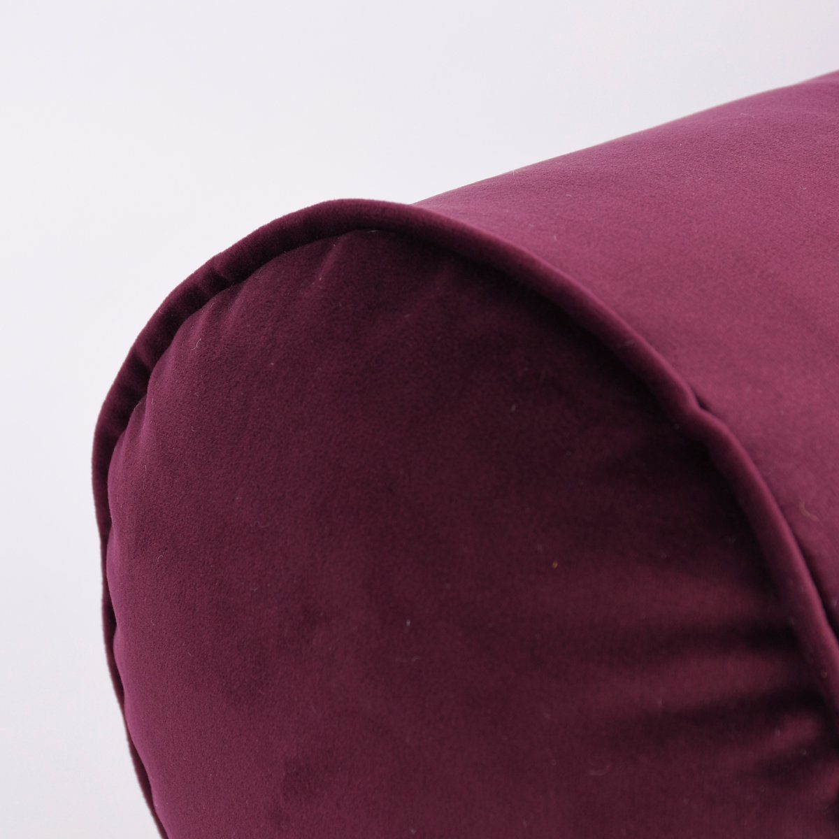 SCHÖNER LEBEN. Dekokissen Nackenrolle aus Samt mit Kederumrandung beere 20x55cm