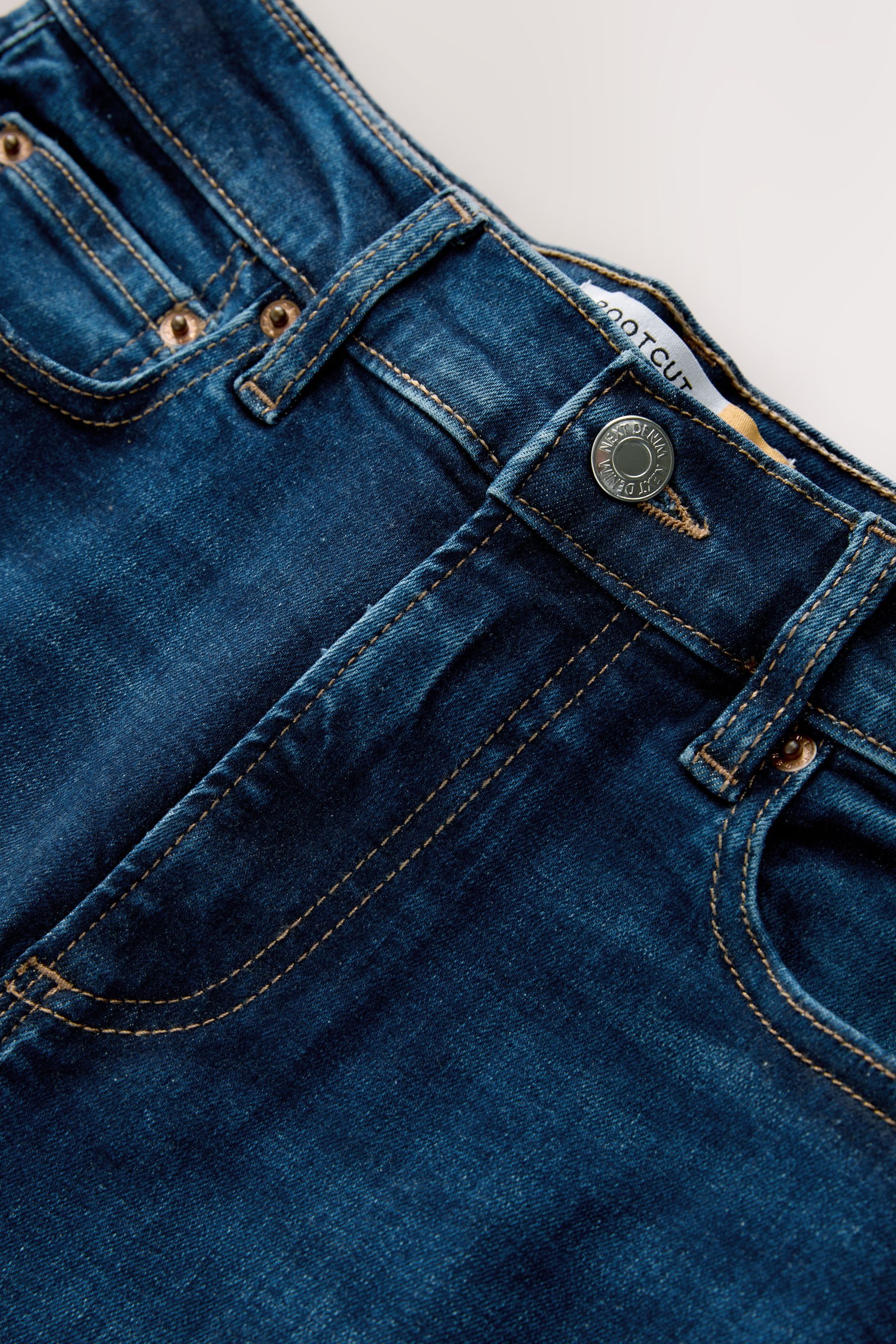 Next Bootcut-Jeans Bootcut Stretchjeans, mittelhoher Bund, Kurzgröße (1-tlg günstig online kaufen