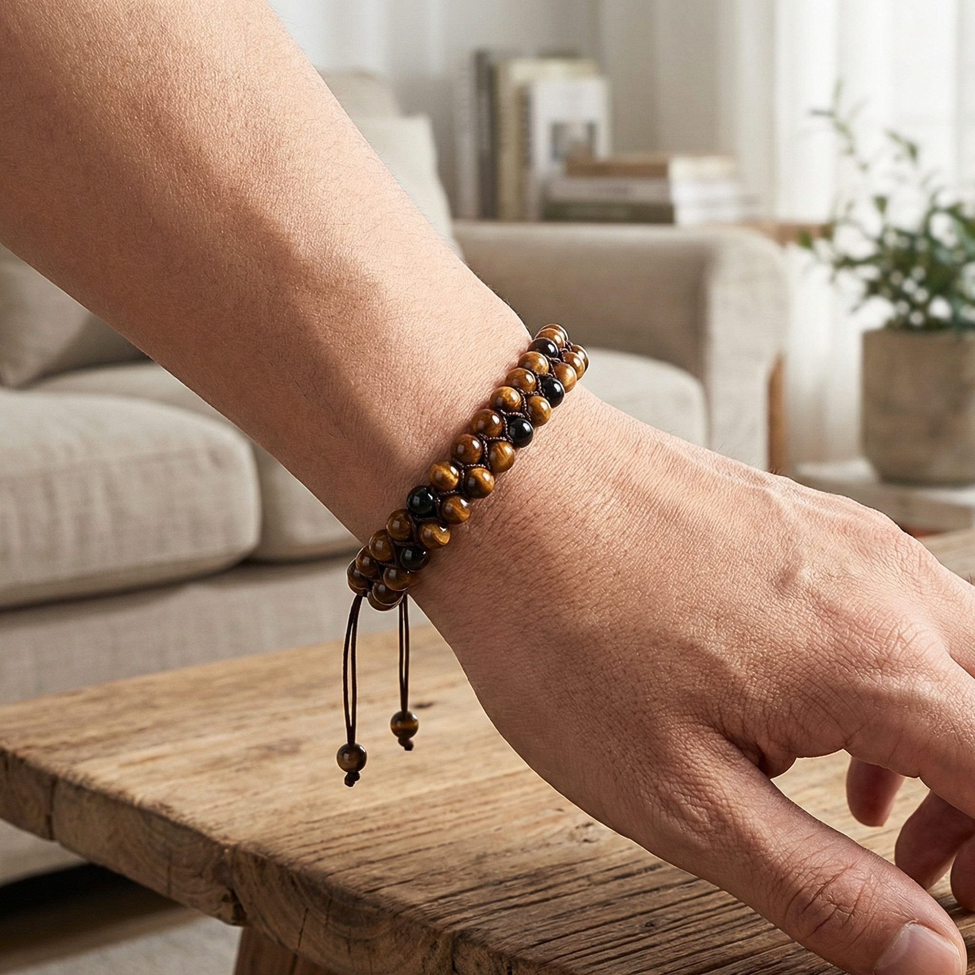 UNIQAL.de Perlenarmband aus Naturstein – zweireihig, 6 mm, Unisex (Edelstahl-Elemente, Naturstein-Perlen), verstellbarer Makramée-Verschluss, handgefertigt