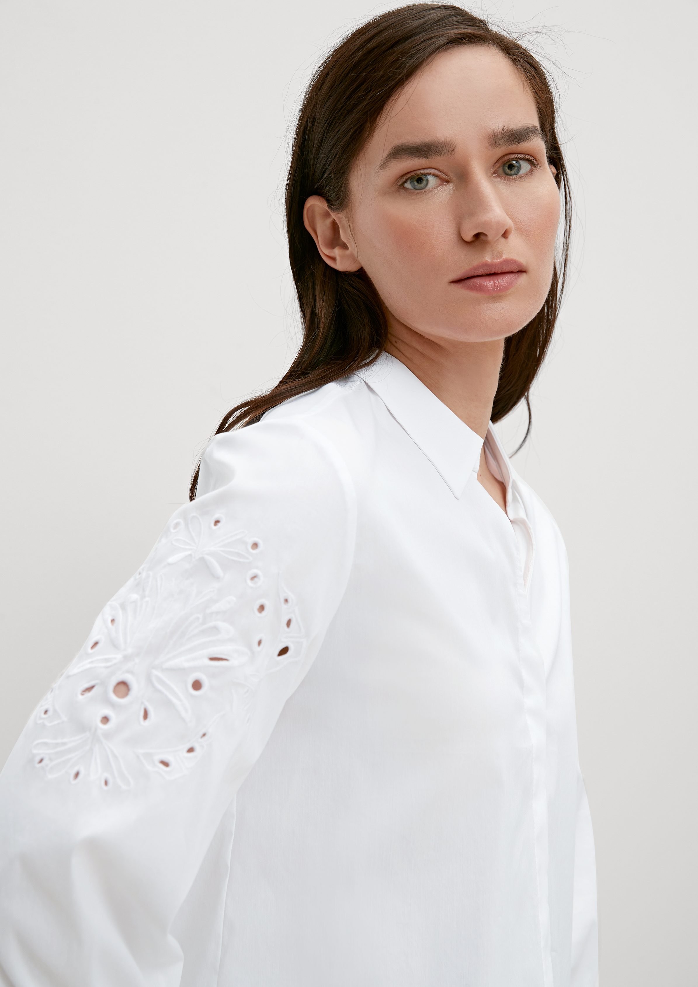 mit Lochstickerei Comma white Bluse Broderie Anglaise 3/4-Arm-Shirt