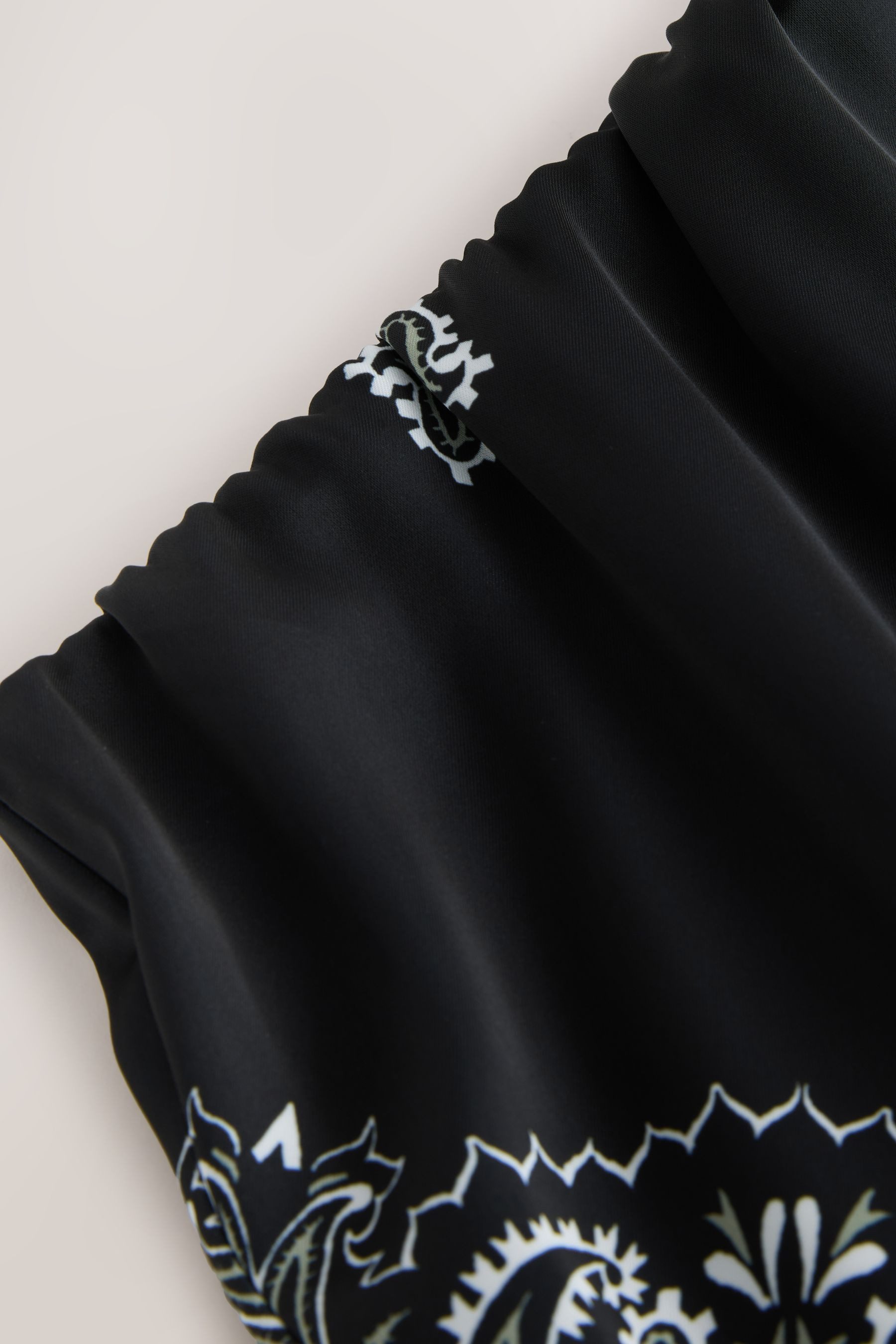 Next Midirock Satin-Midirock mit Spitzenbesatz (1-tlg) – Bild 2 von 5