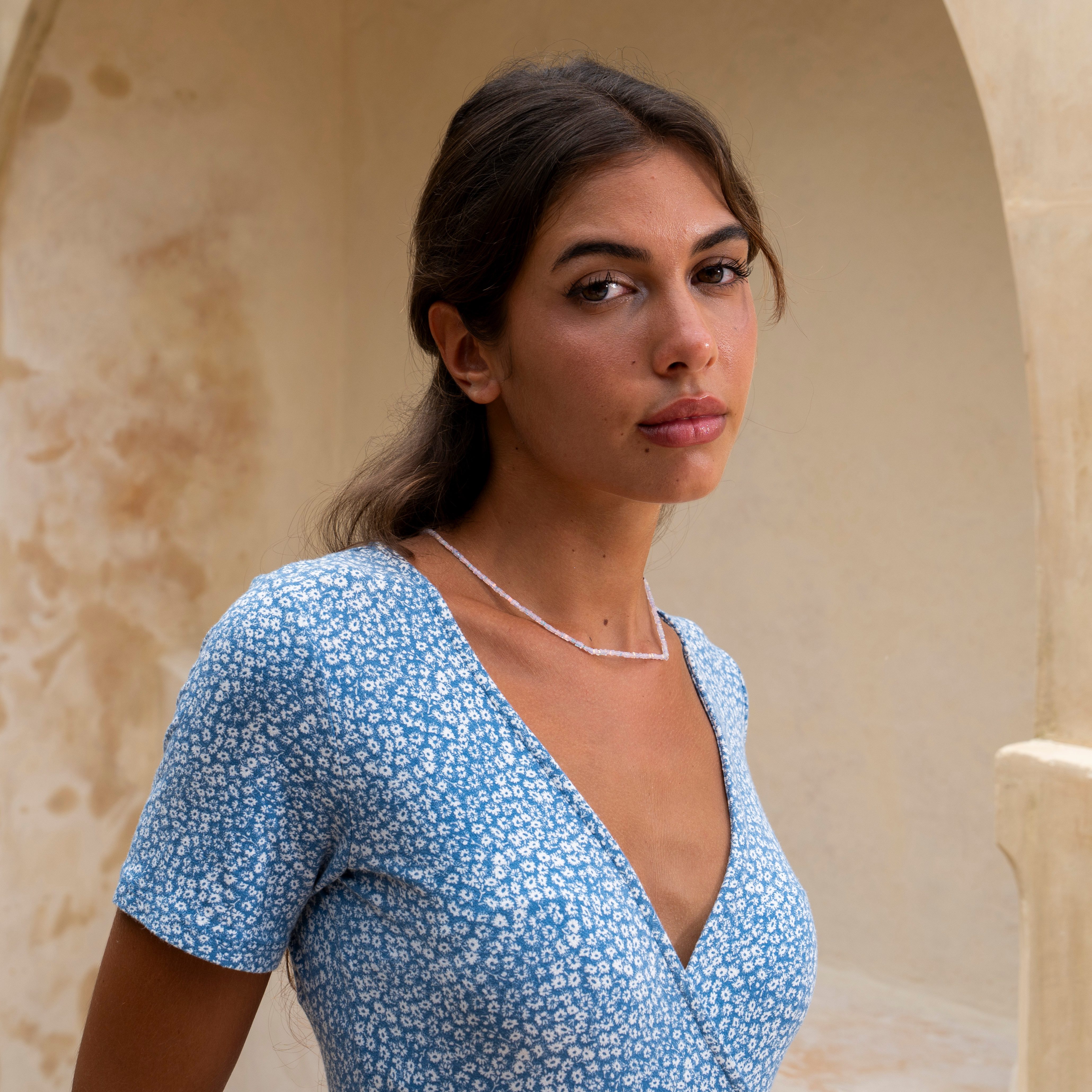 Made by Nami Perlenkette Damen Halskette bunt mit Perlen verstellbar Wasserfester Schmuck, aus Perlen – farbenfroh – mit Verlängerung – sommerlich – Bild 4 von 5