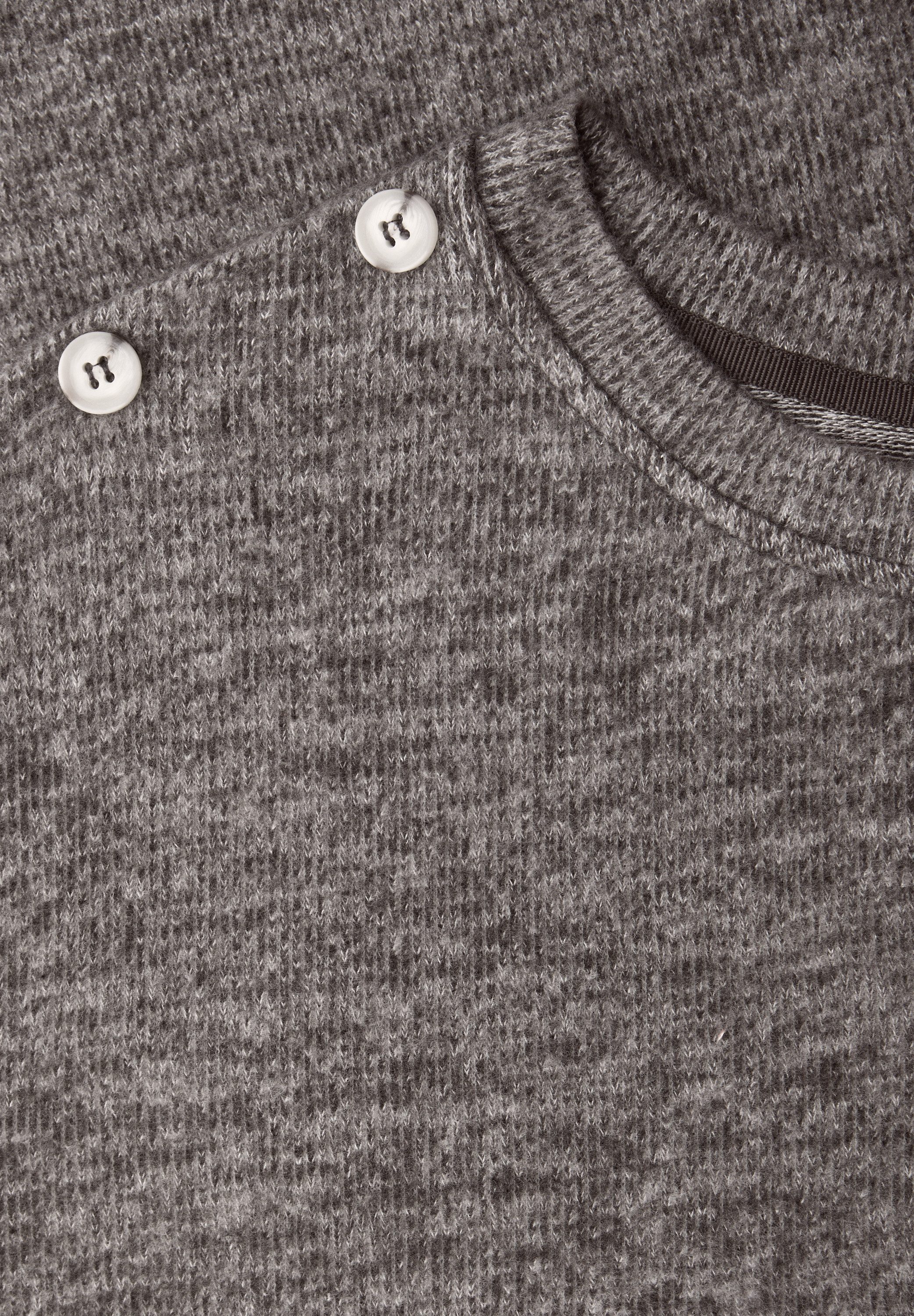 STREET ONE Strickpullover Knopfdetail an den Schultern und im Melange-Look