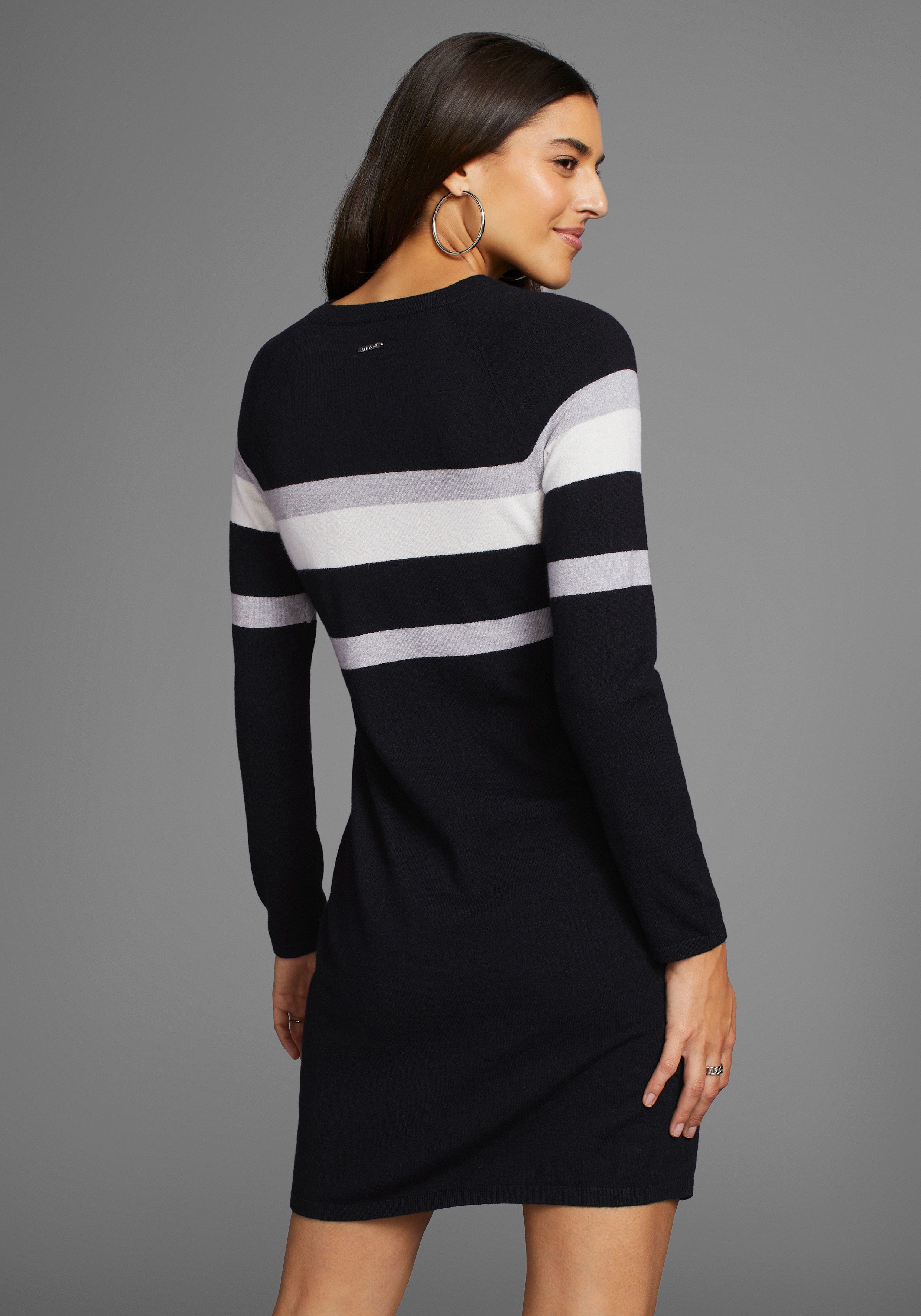 Laura Scott Strickkleid in figurnaher Form mit Zierstreifen günstig online kaufen