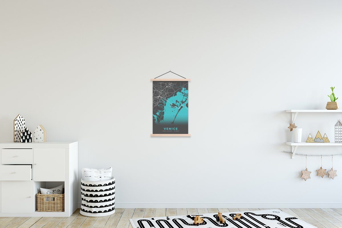 am attraktivsten MuchoWow Poster Venedig - Blau, St), Bilderleiste, (1 Karte Wohnzimmer, Textilposter - - für Magnetisch Posterleiste, Stadtplan