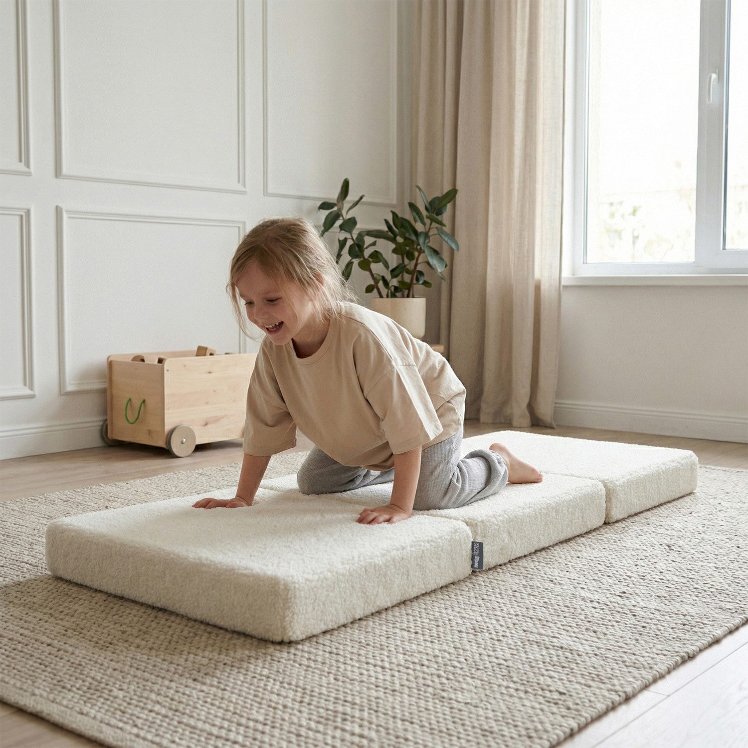 Klappmatratze KMM-1650, KiddyMoon, 10.0 cm hoch, (Teddy-Bezug), Kindermöbel aus Schaumstoff mit Teddy-Plüsch