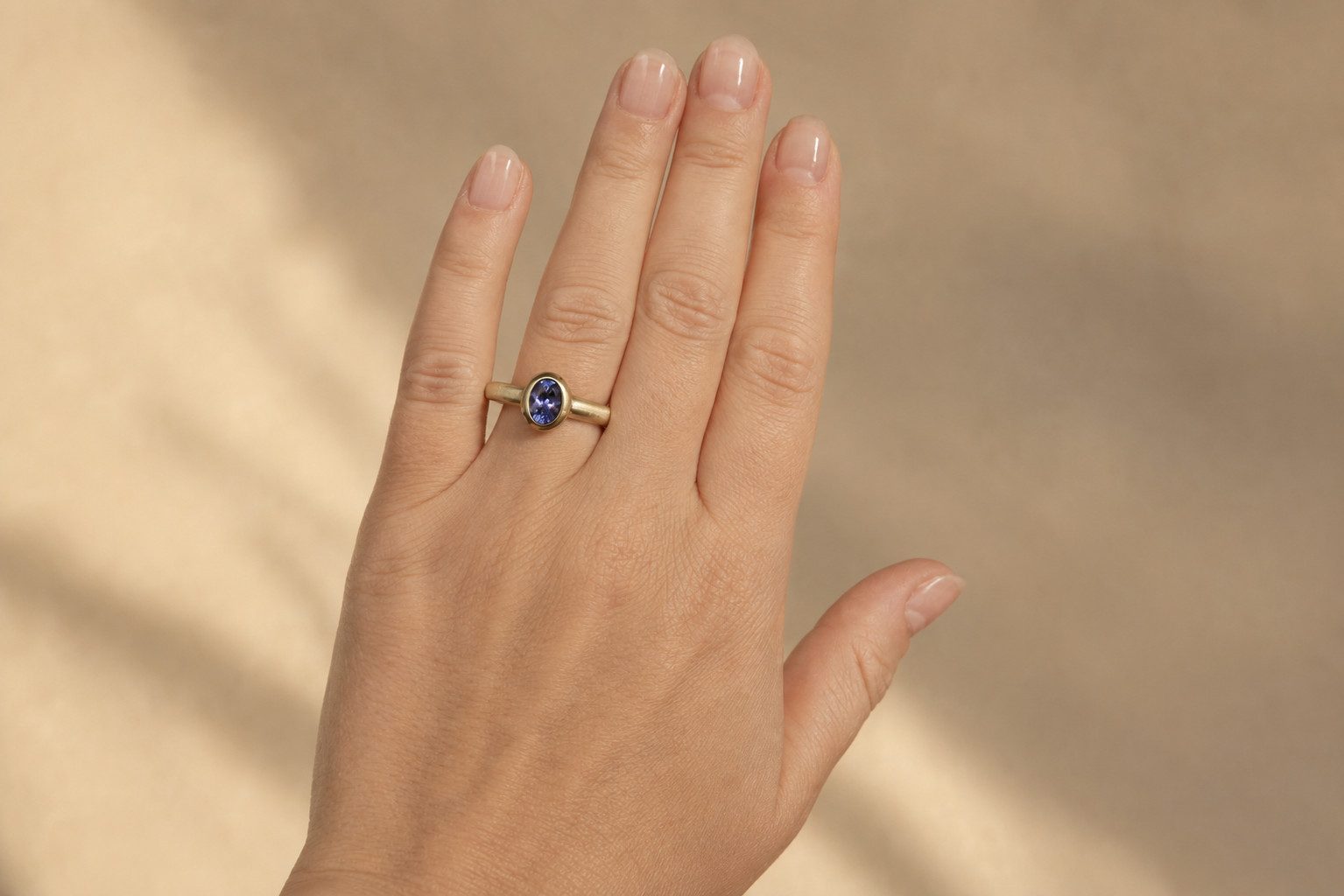 Sogni d'oro Fingerring "Tansanit-Traum" mit AAA-Tansanit, Gelbgold 375