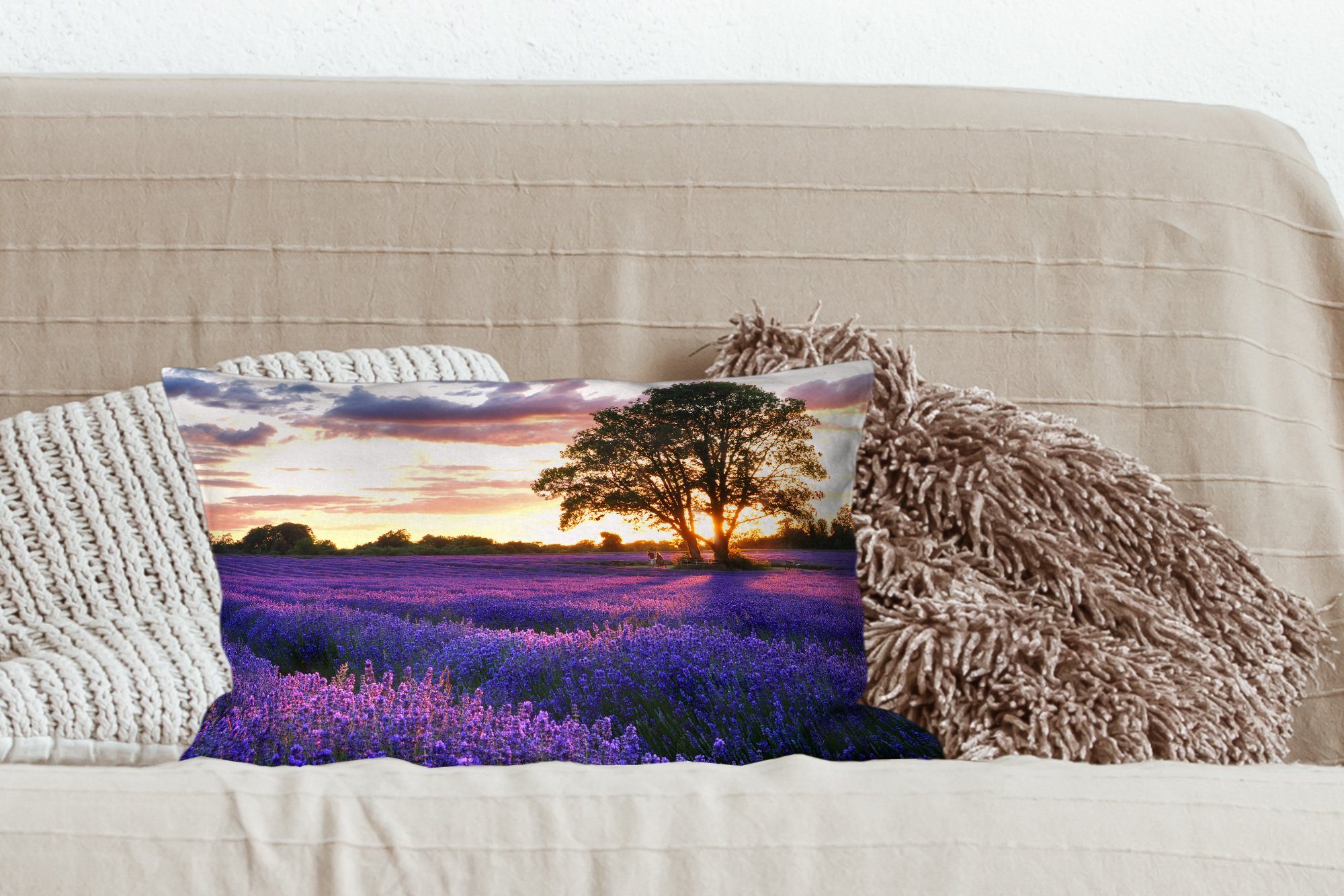 MuchoWow Dekokissen Lavendelfelder in Zierkissen, Schlafzimmer Wohzimmer bei mit Sonnenuntergang, Dekoration, Füllung, Dekokissen England