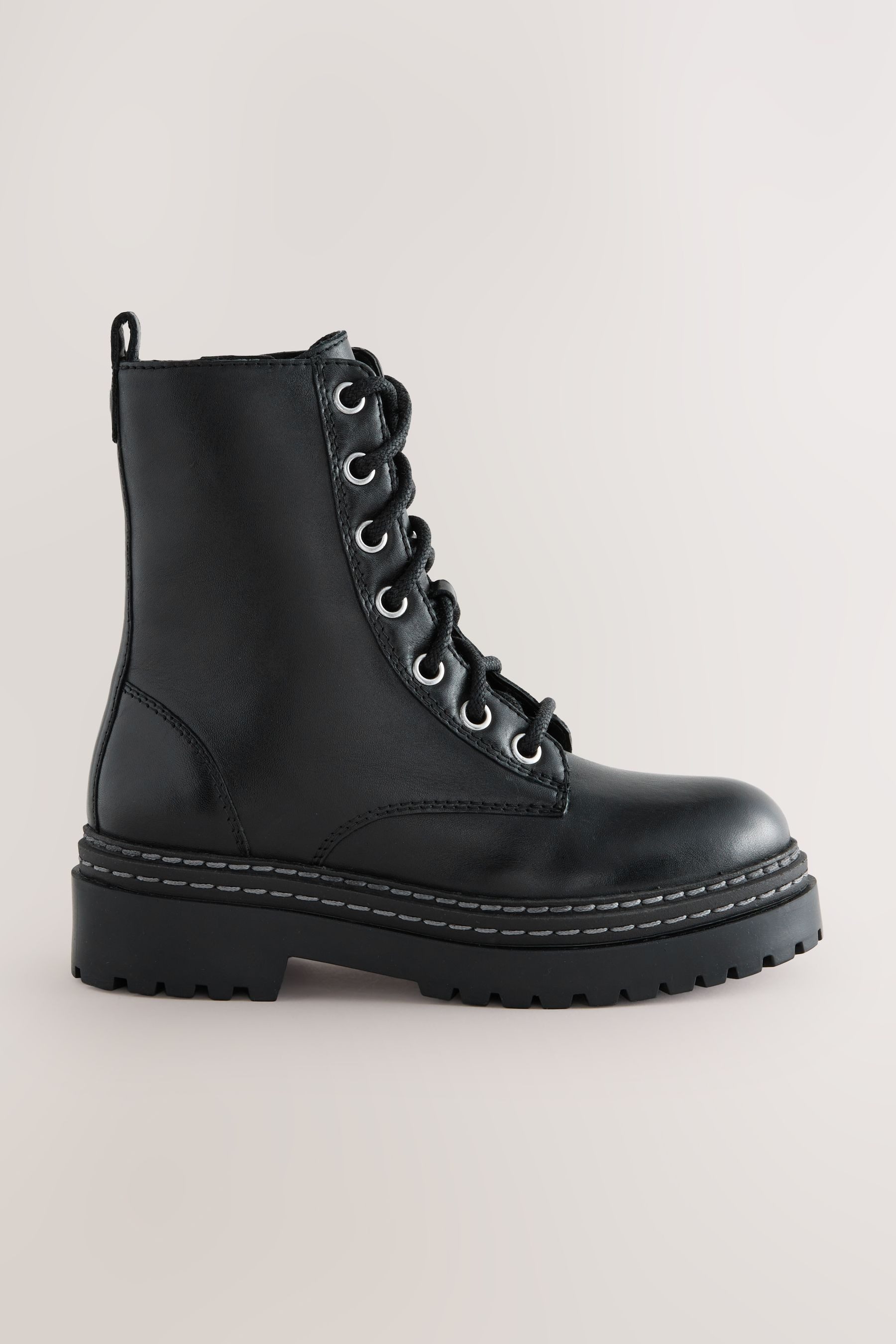 Next Schnürstiefel aus Leder, weite Passform Schnürboots (1-tlg)