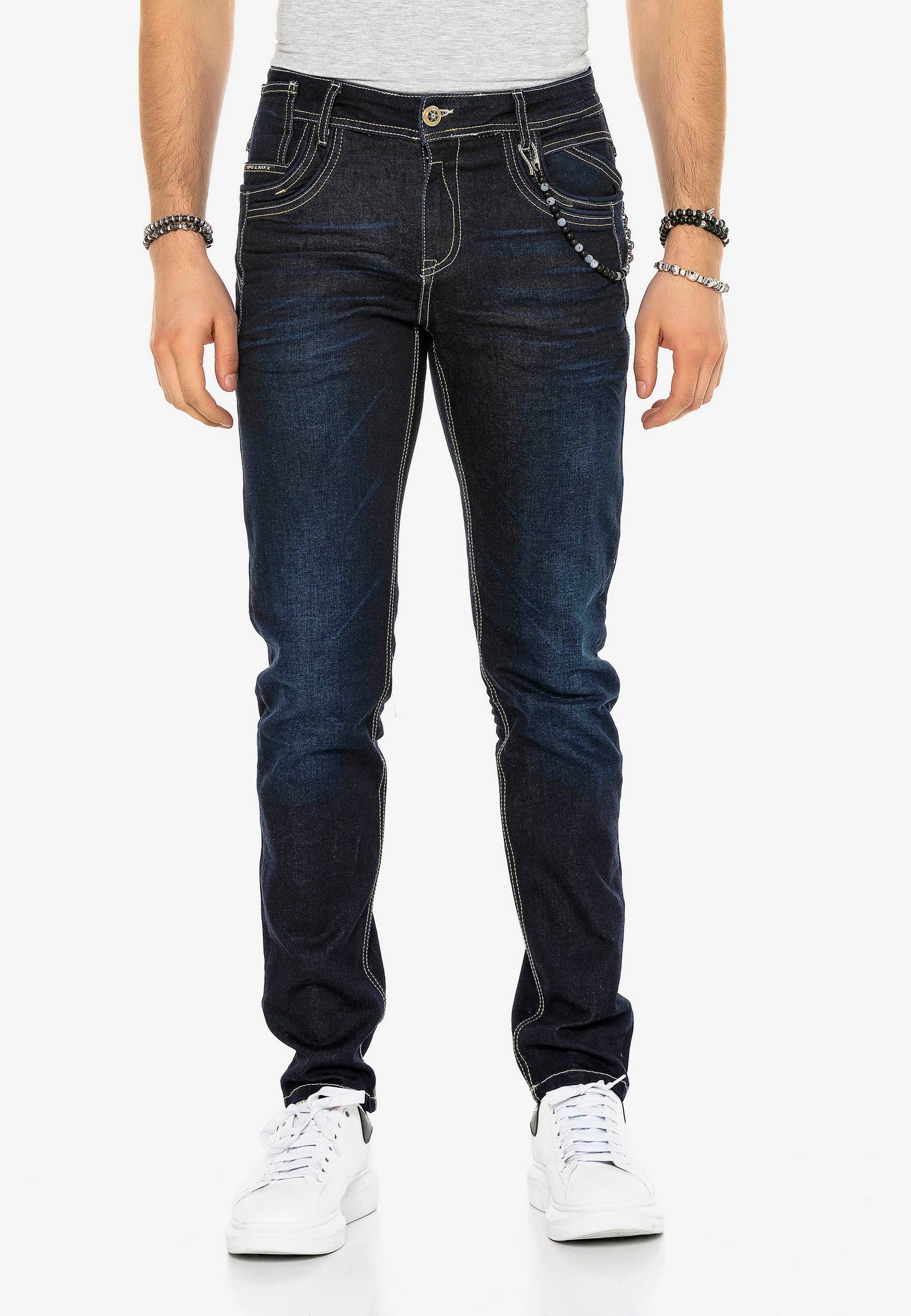 Cipo & Bequeme stilvollen in mit Baxx Kontrastnähten Jeans Fit Straight
