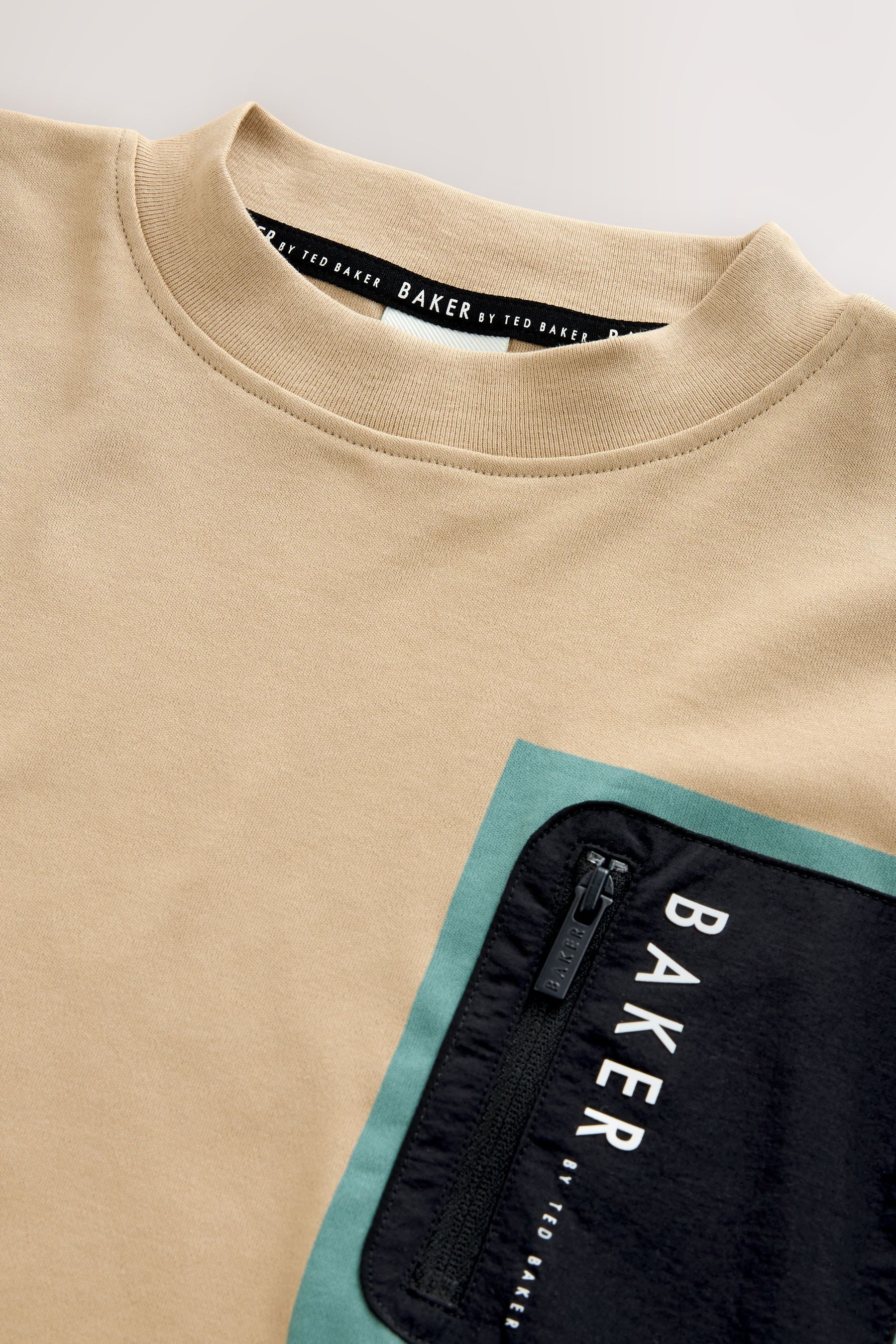 Baker by Ted Baker Langarmshirt Baker by Ted Baker Langarmshirt mit Tasche (1-tlg)