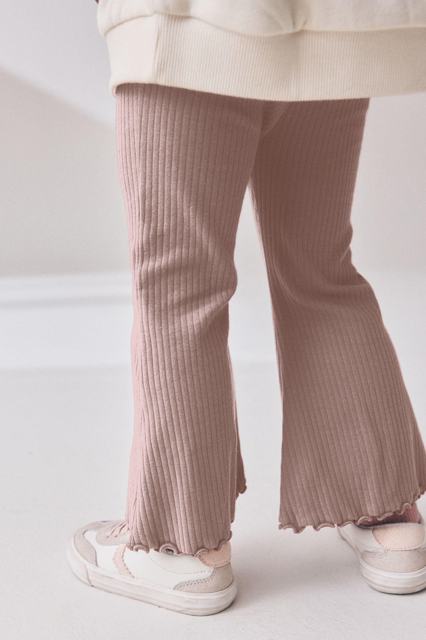 Next Top & Leggings Sweatshirt und ausgestellte Leggings im Set (2-tlg) – Bild 4 von 5