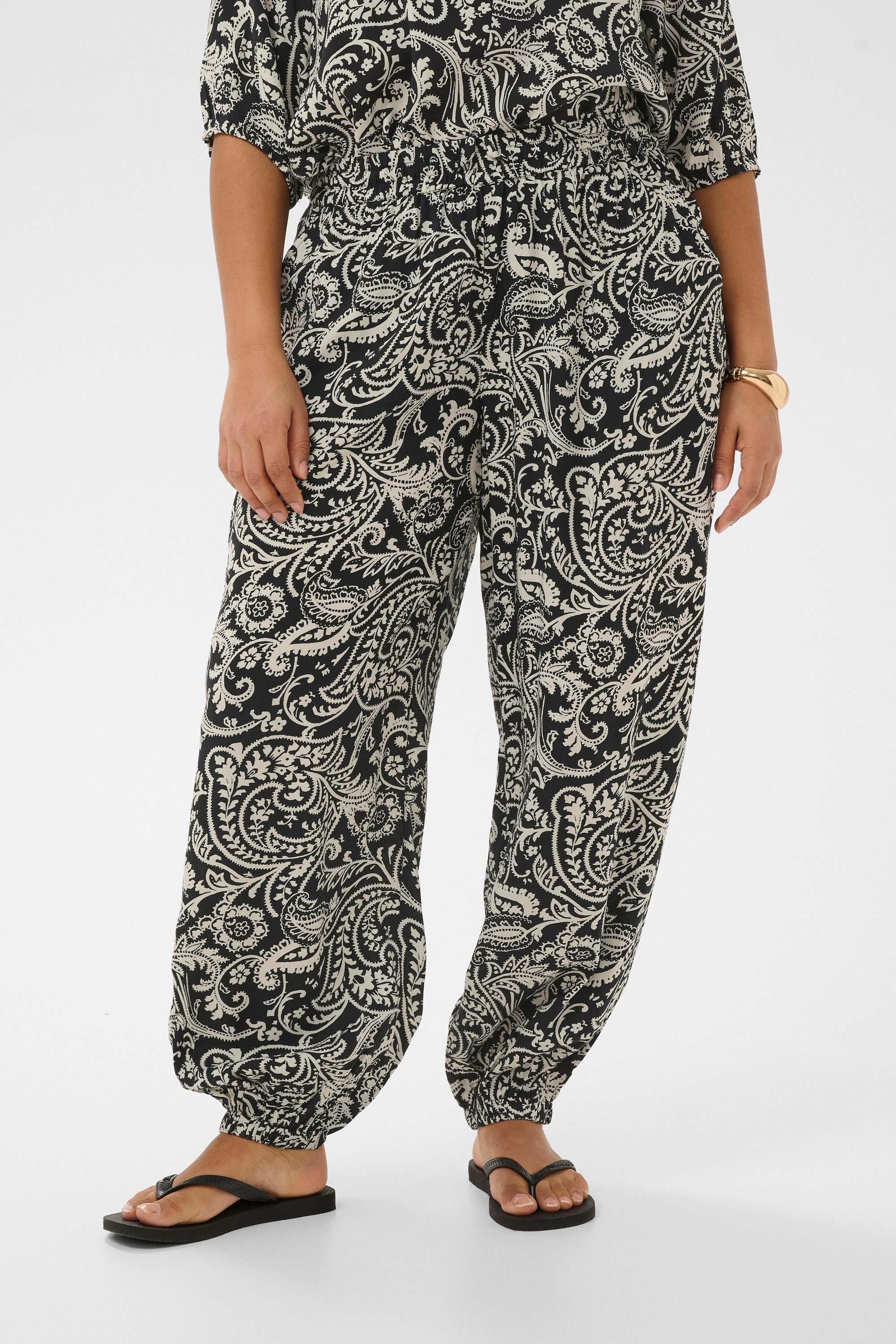 KAFFE Curve Stoffhose Casual Hose KCberry Große Größen
