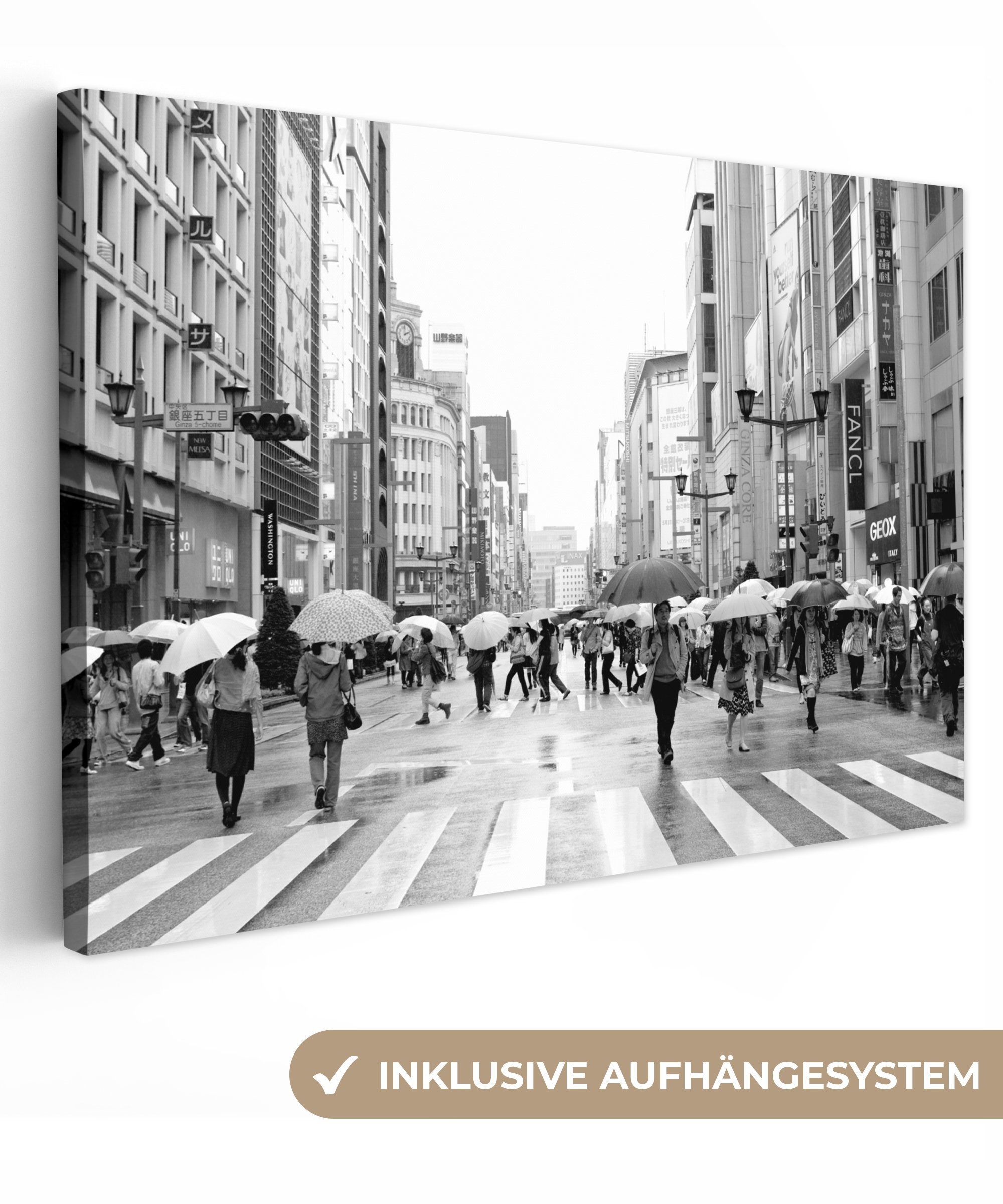 OneMillionCanvasses® Leinwandbild Ginza im Regen schwarz-weiß Foto, (1 St), Wandbild Leinwandbilder, Aufhängefertig, Wanddeko, 30x20 cm bunt