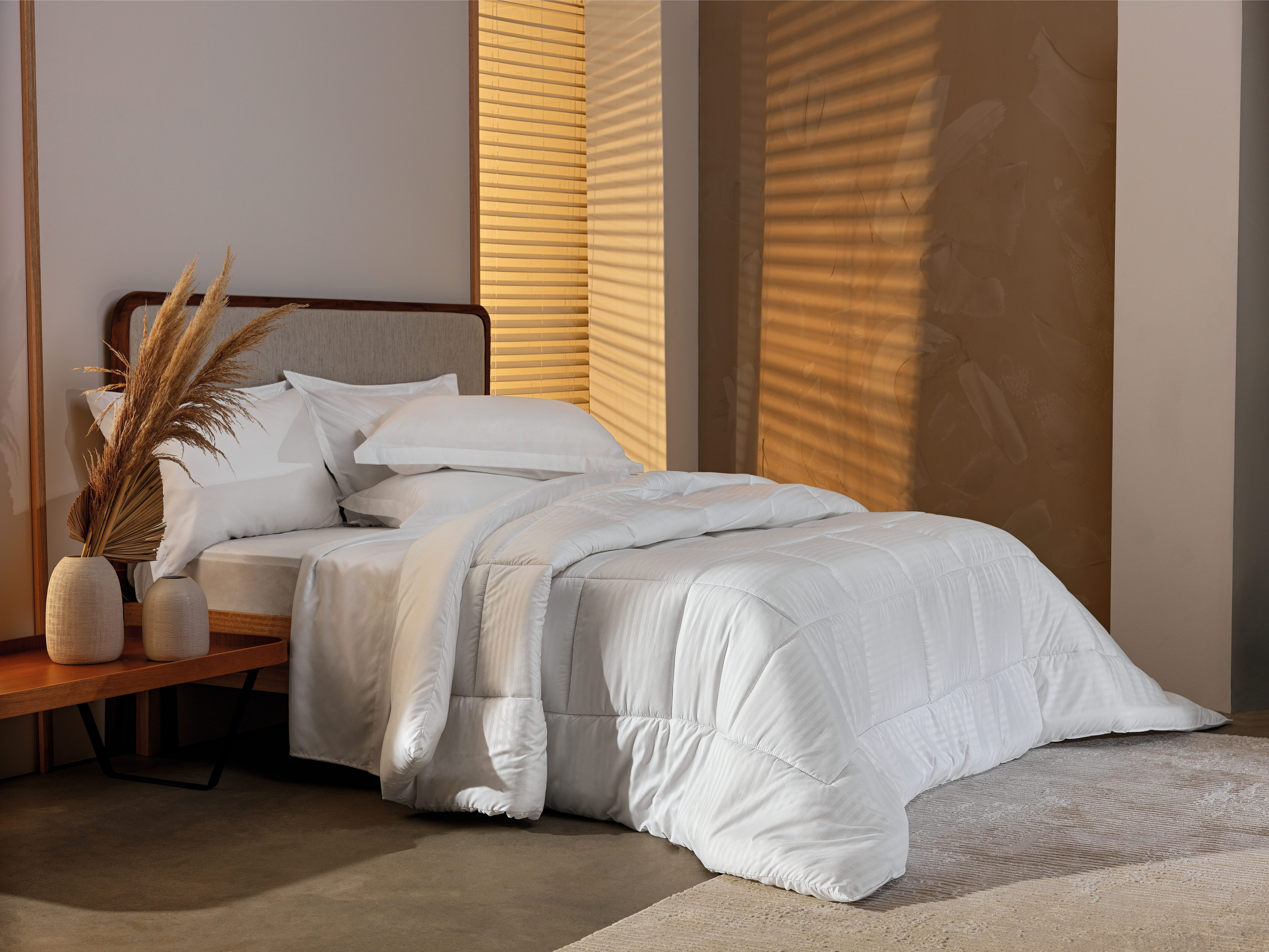 Memomad Kunstfaserbettdecke Bettdecke Satin Touch - Altenburg, Füllung: Füllung: 250g/m² silikonisierte Polyester, Ist schnelltrocknend und knittert nicht.
