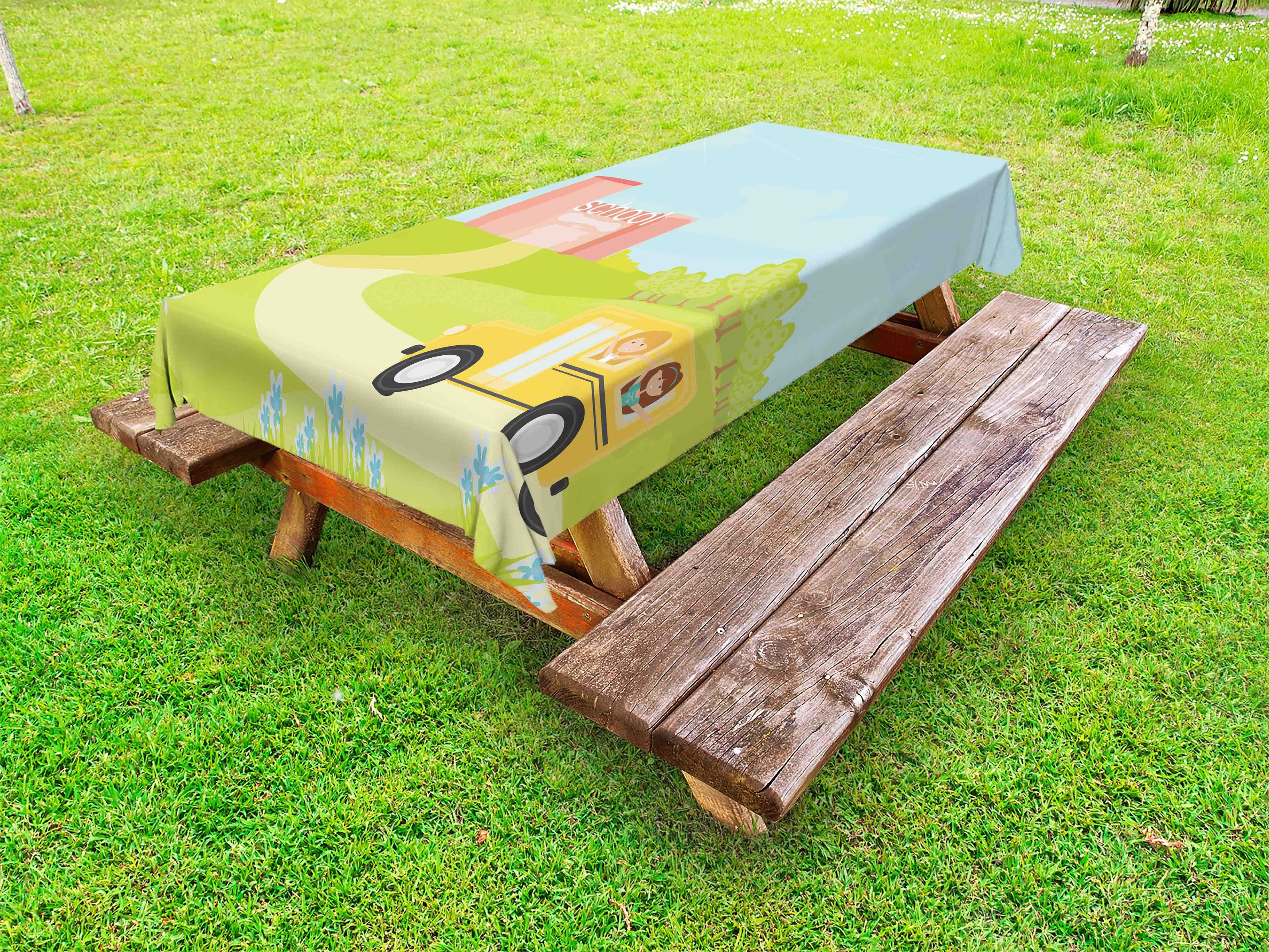 Abakuhaus Tischdecke dekorative waschbare Picknick-Tischdecke, Schulbus Fahrzeug an einem Frühlingstag