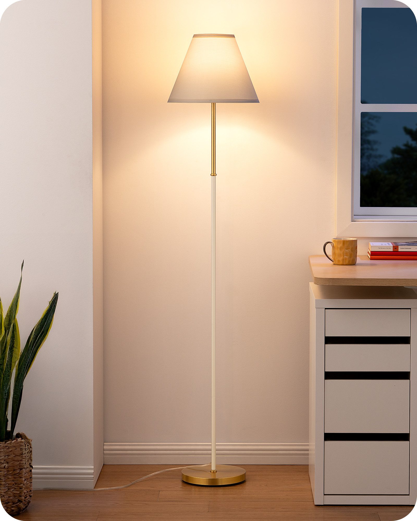 EDISHINE Stehlampe Wohnzimmer, LED wechselbar, warmweiß, Leselampe für Ecke, mit Leinenstoff-Schirm, 2700K, weiß