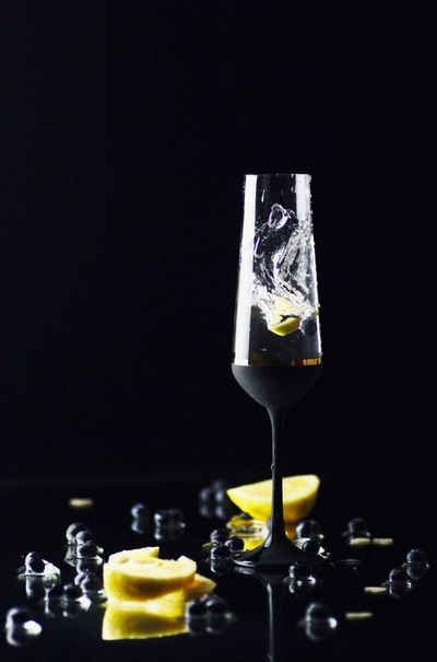 Casa Padrino Champagnerglas Luxus Champagnerglas 6er Set Schwarz / Gold Ø 6,5 x H. 26,5 cm - Handgefertigte und handbemalte Champagnergläser - Hotel & Restaurant Accessoires - Luxus Qualität