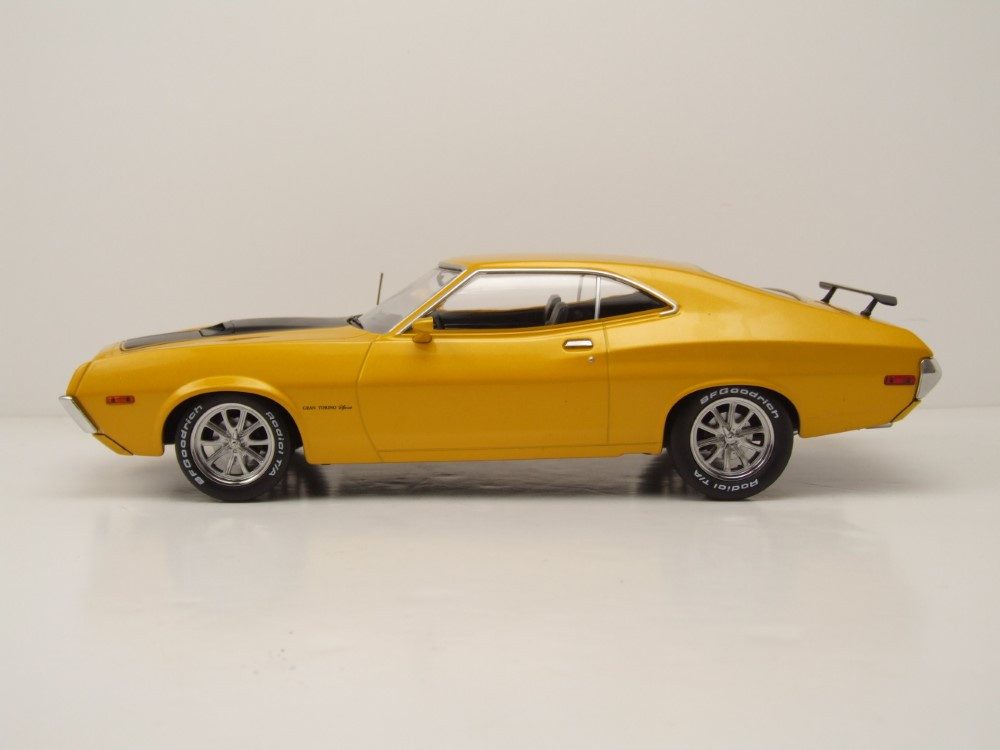 ixo Models Modellauto Ford Gran Torino Sport 1972 gelb, Maßstab 1:18
