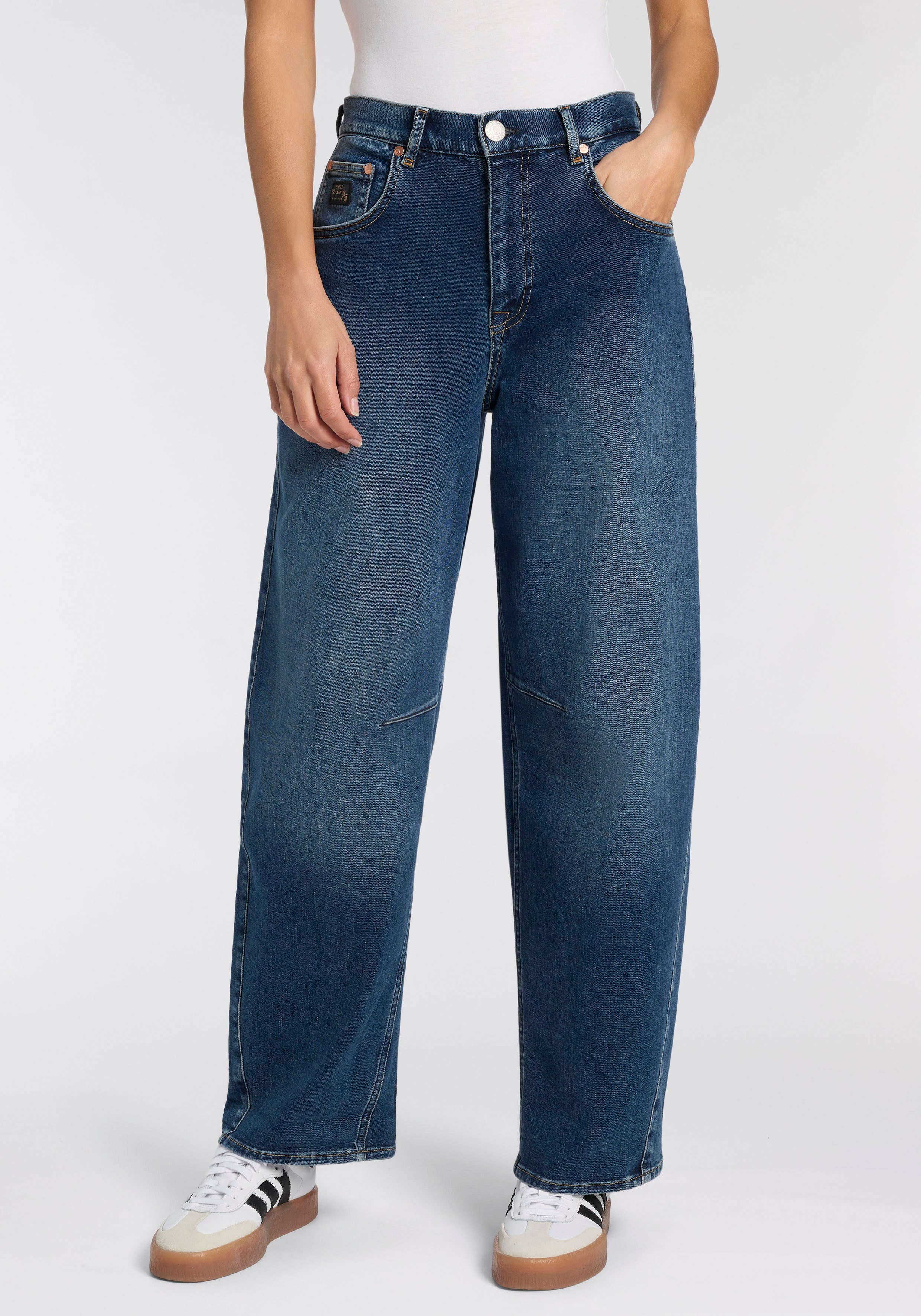 Herrlicher Loose-fit-Jeans Barrow Denim Cashmere Touch mit hohem Bund, Knieabnäher