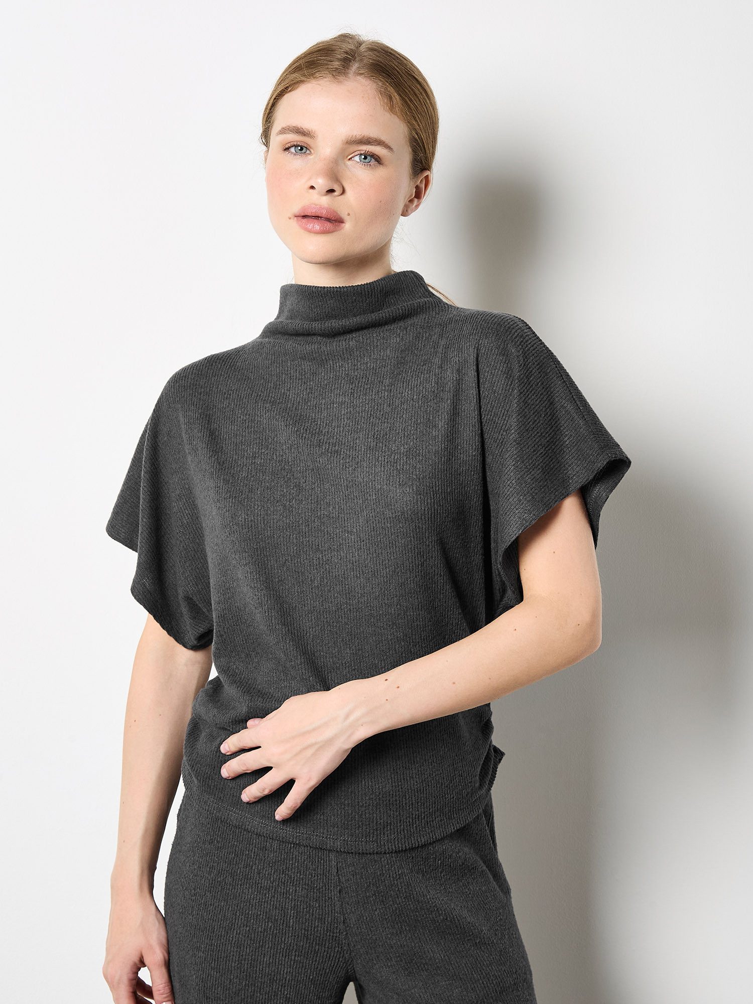 Apricot Fledermausshirt Weites Shirt in unifarben günstig online kaufen