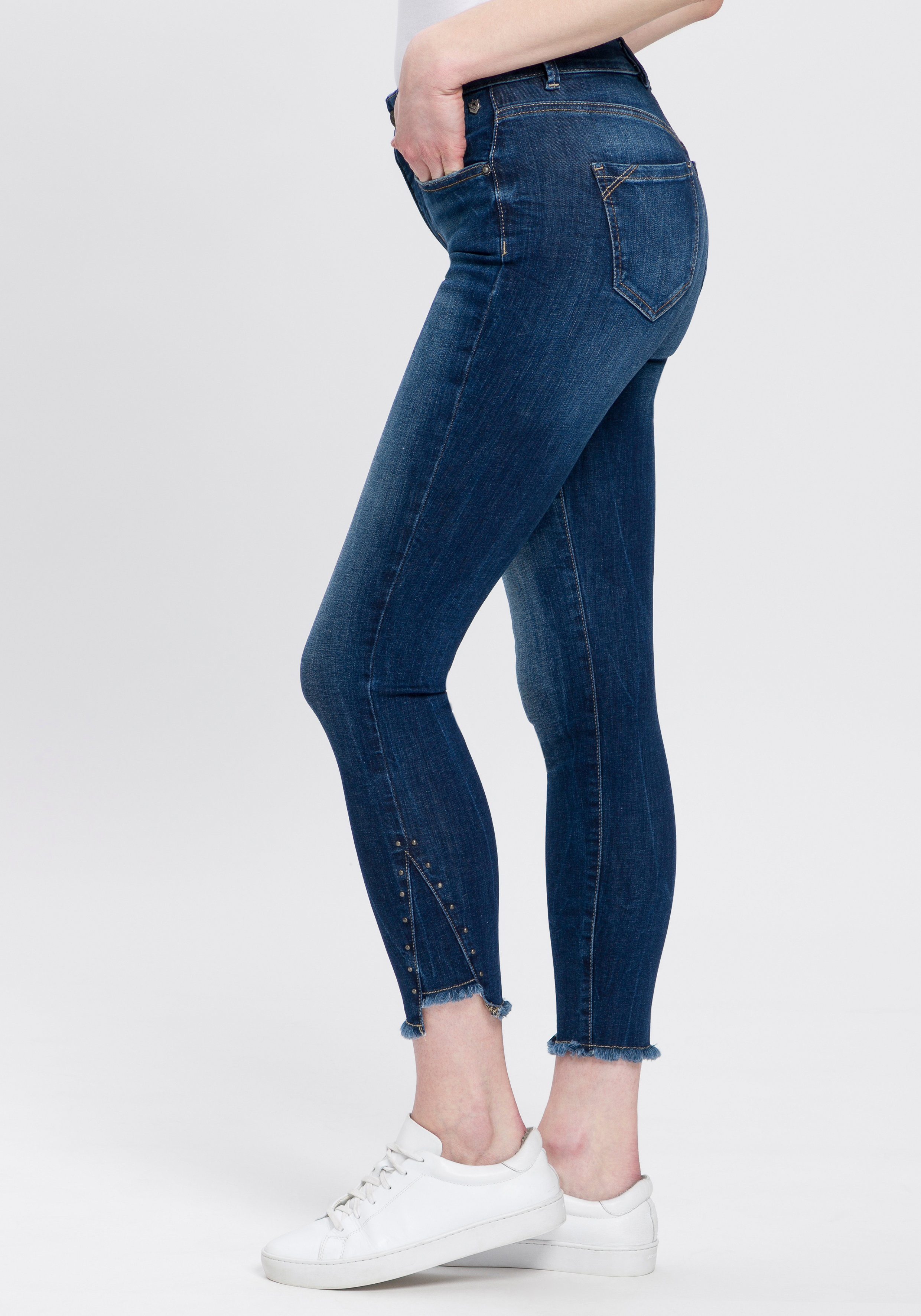 Damen Jeans Freeman T. Porter Slim-fit-Jeans Daphne S-SDM mit Nieten im Bereich der unteren Seitennaht