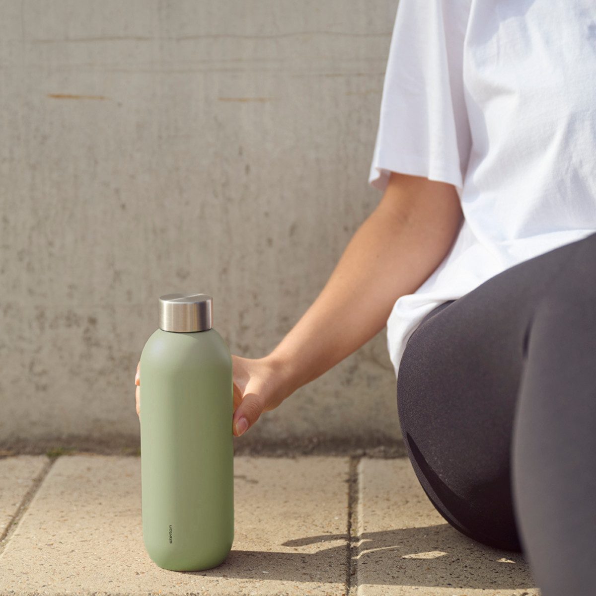 Stelton Trinkflasche Trinkflasche isoliert 0.6 l, soft grün, Hält 32 Stunden kalt, 16 Stunden warm