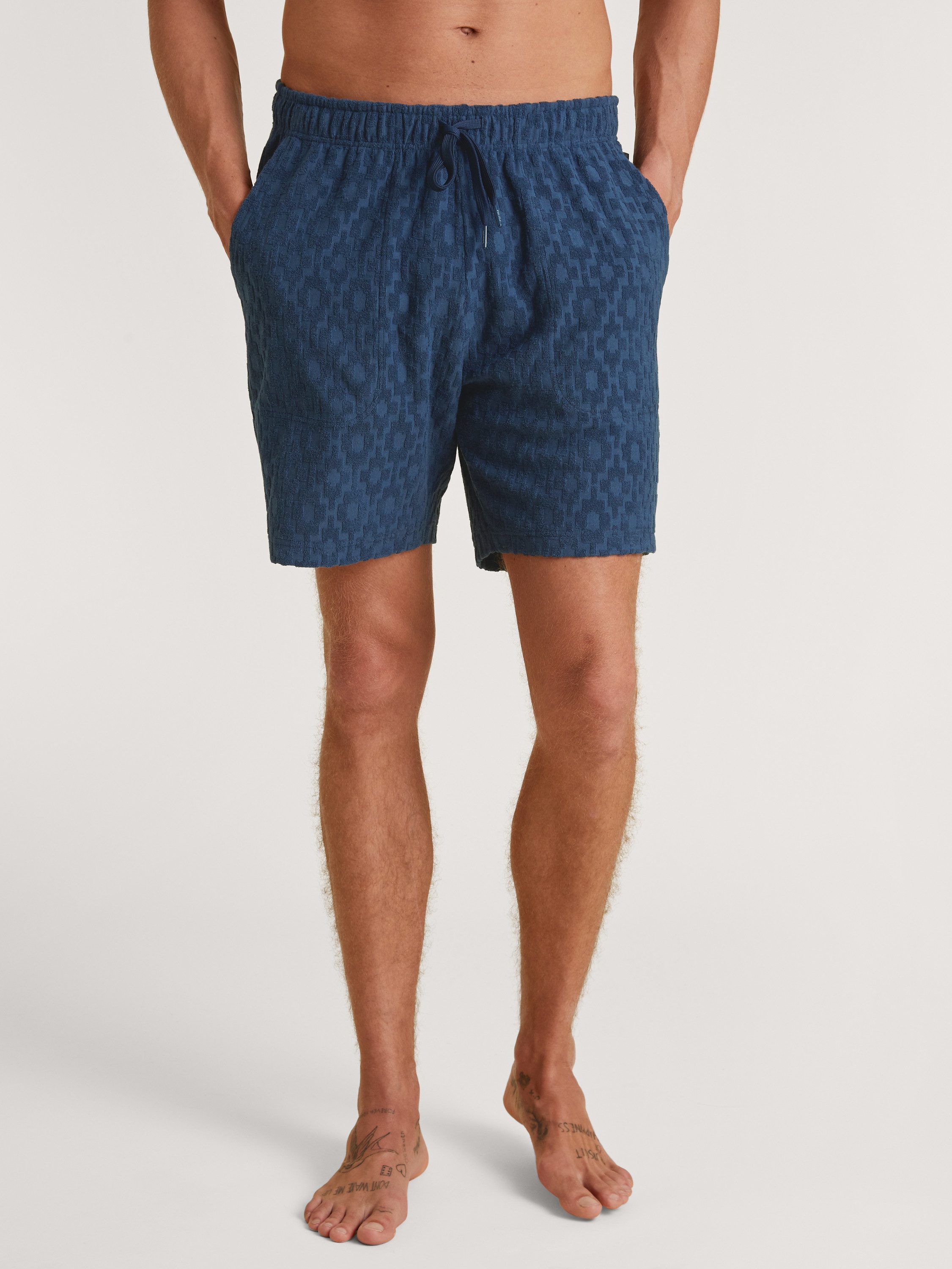CALIDA Pyjamashorts RMX Lounge Holiday Herren (1-tlg) mit Seitentaschen, leichter Sommer Frottee-Jacquard