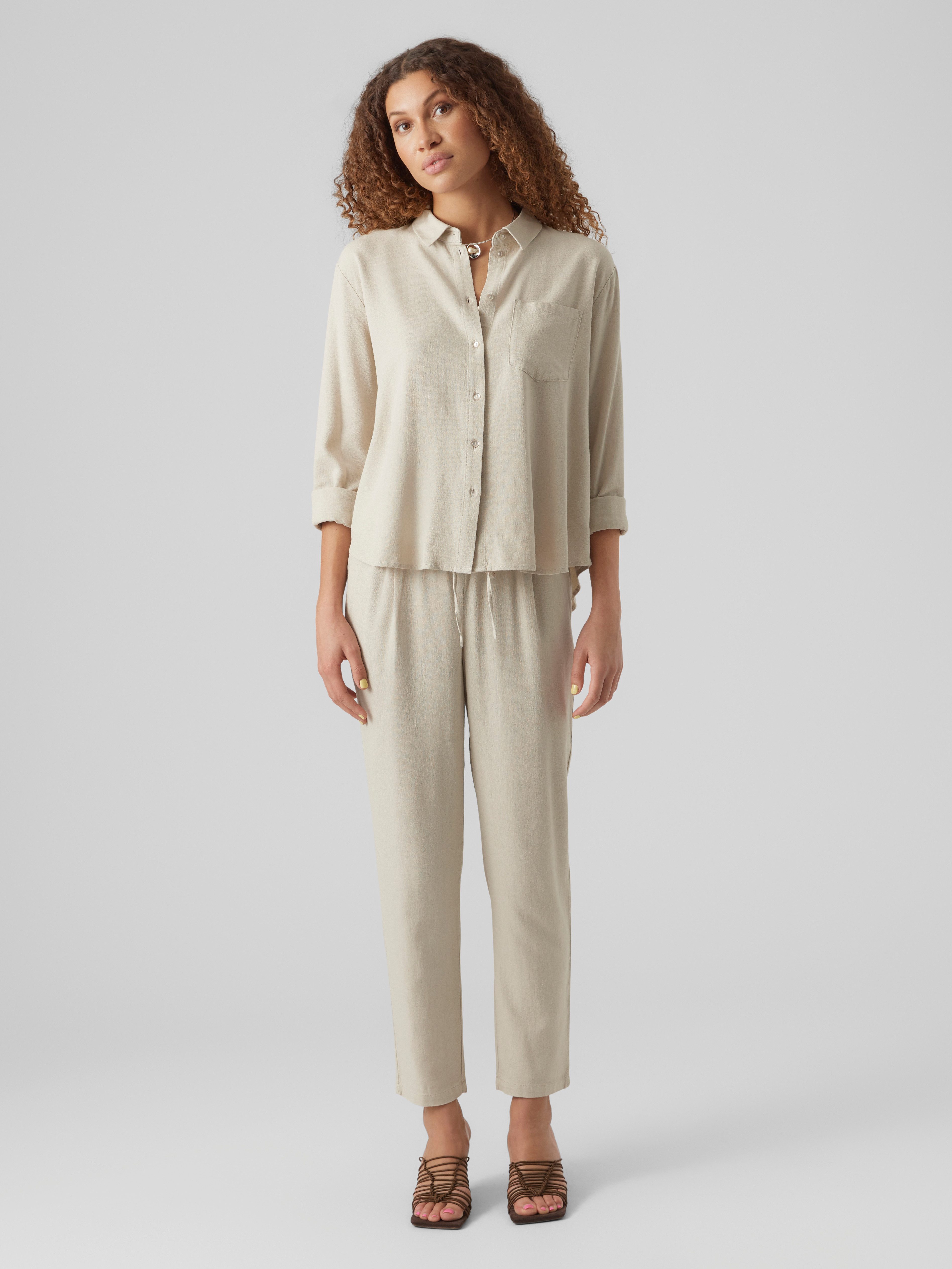 Vero Moda Schlupfhose VMJESMILO MW ANKLE PANTS WVN NOOS mit Leinen, elastisches Bündchen und Kordelzug – Bild 3 von 5