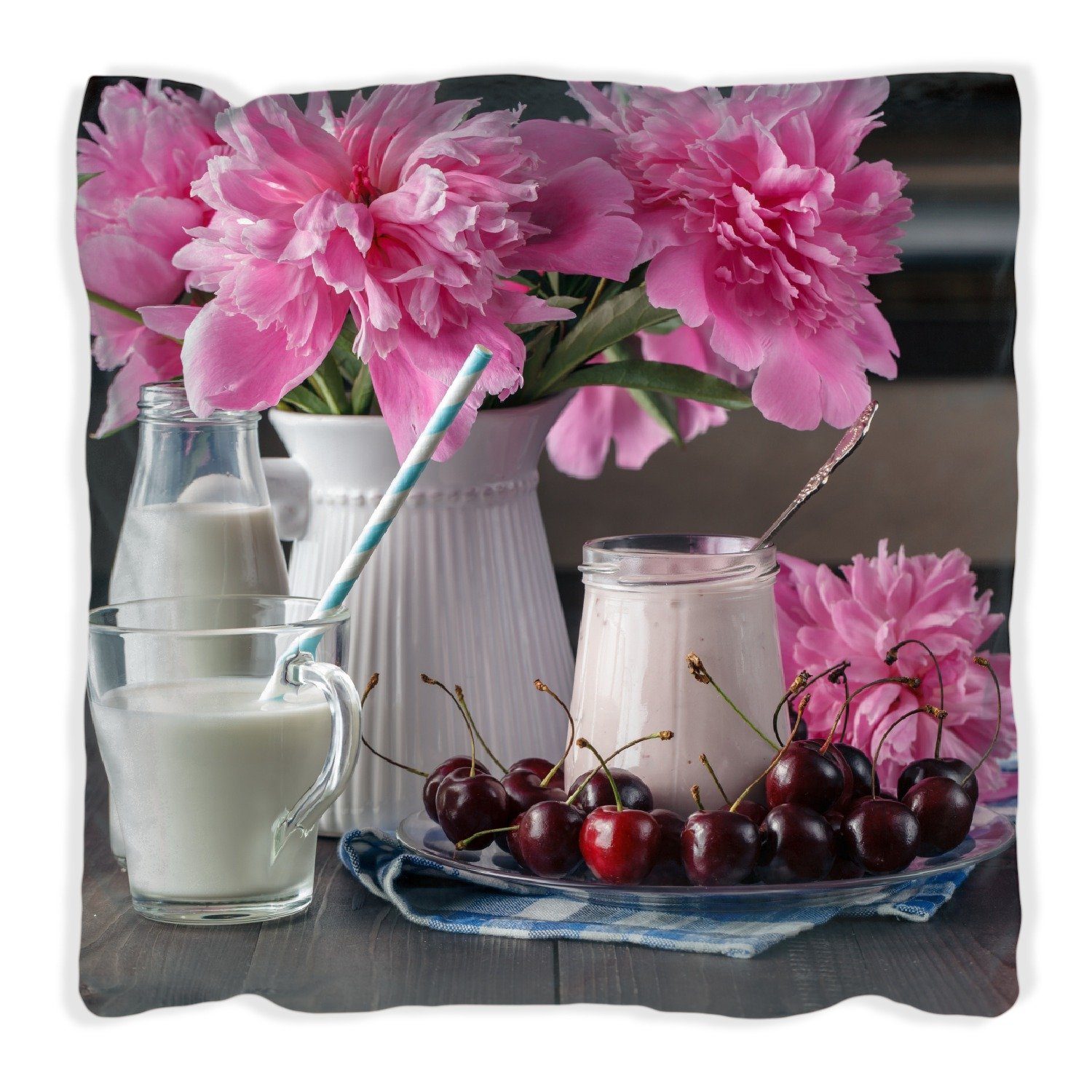 Wallario Dekokissen Milch mit zum rosa mit Kirschen Frühstück handgenäht Blumenarrangement