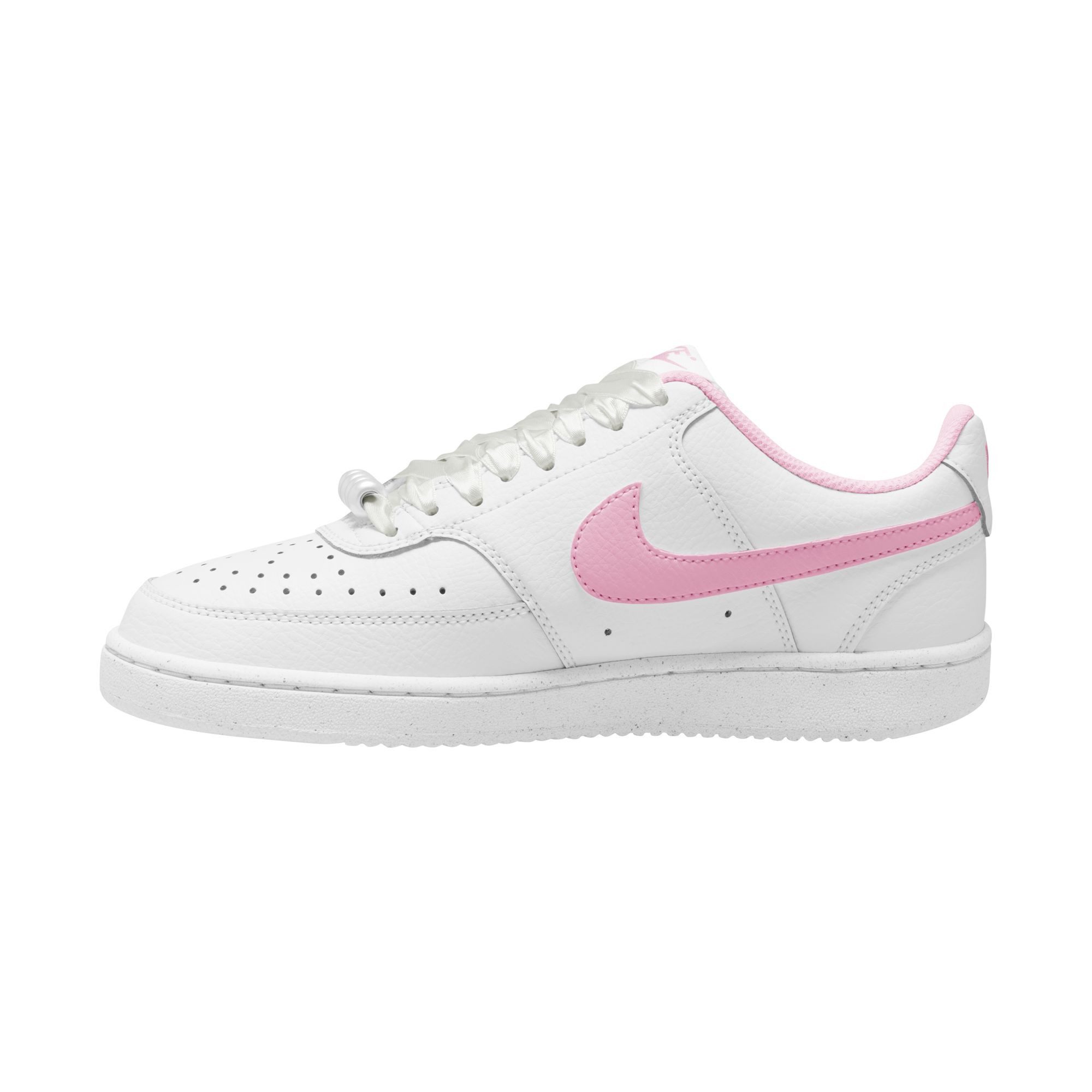 Nike Sportswear W COURT VISION LOW LE Sneaker inspiriert vom Design des Nike Air Force
