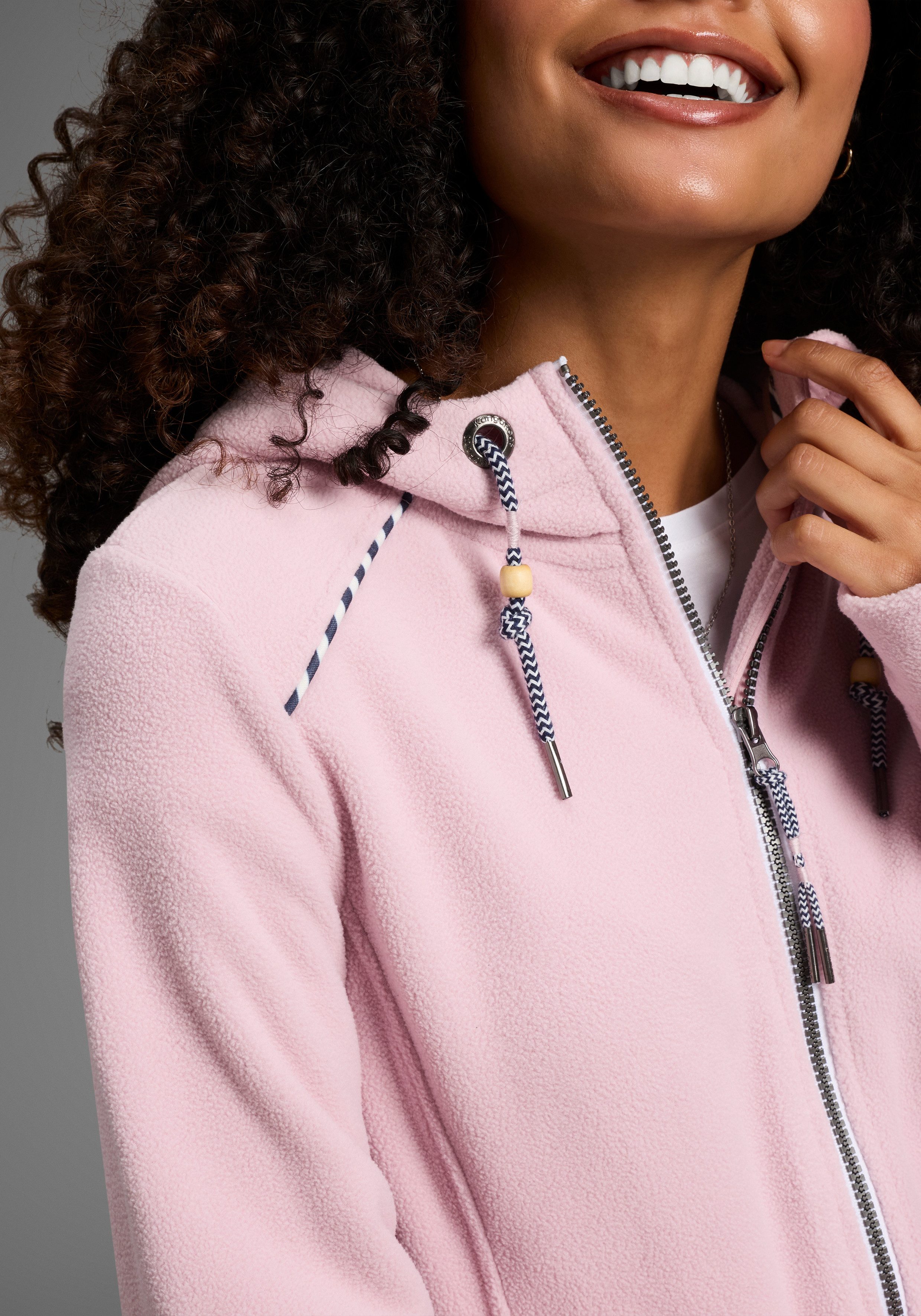 KangaROOS Fleecejacke figurbetonte Passform, mit Kapuze und Kordelzug, Übergangsjacke