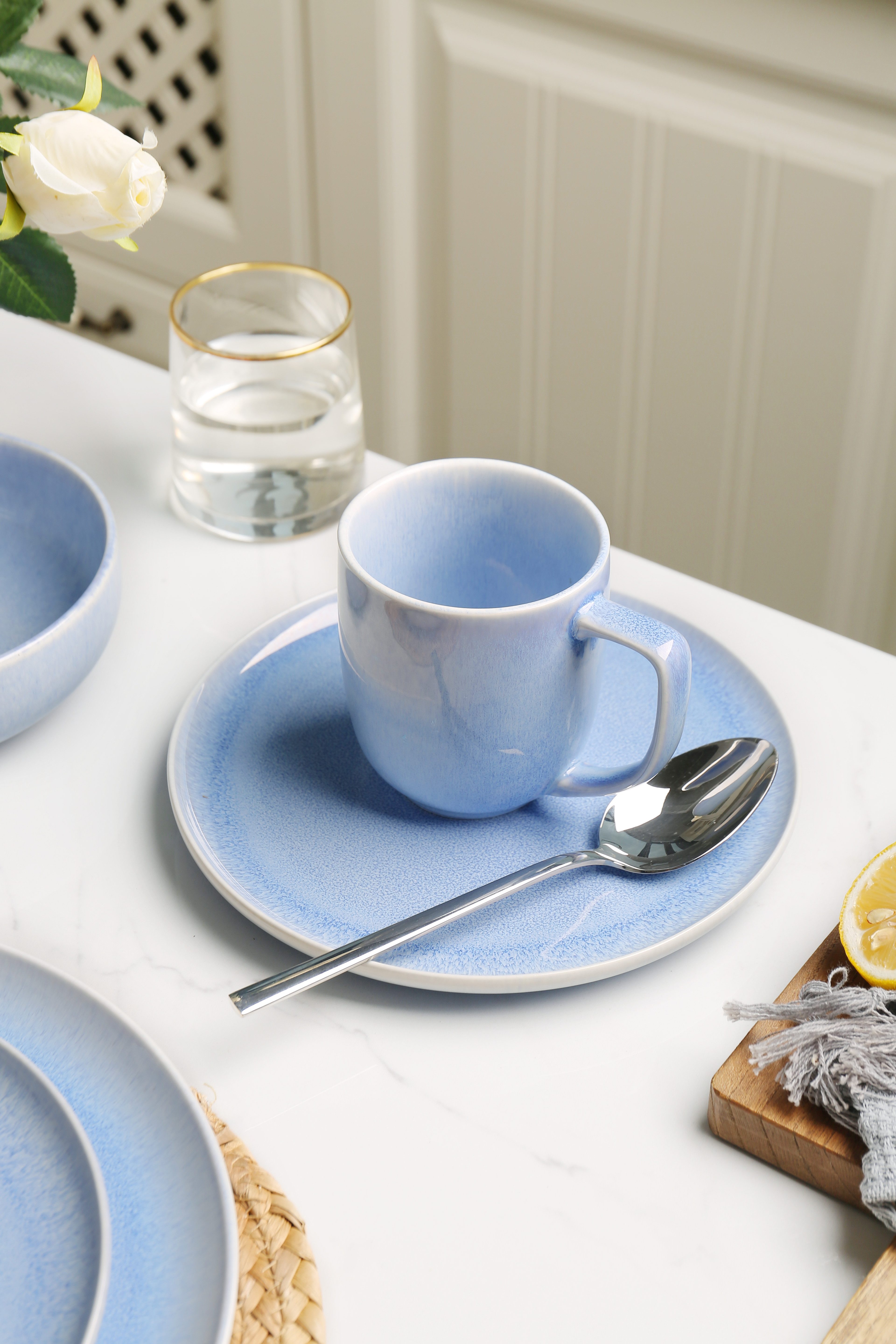 OTTO home Becher Kaffeebecher Flett, mit Reaktivglasur, 4er Set, 4-tlg., Porzellan, spülmaschinenfest und mikrowellengeeignet, 340 ml