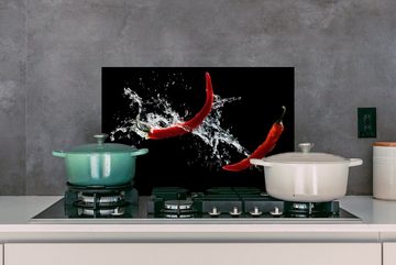 MuchoWow Küchenrückwand Chilischote - Stilleben - Wasser - Schwarz - Rot, (1-tlg), 60x40 cm, Herdblende aus Wandschutz, Temperaturbeständig küchen