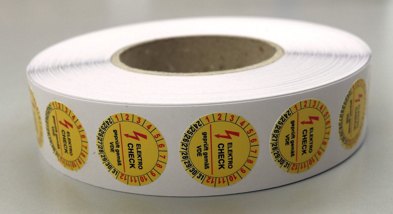 LYSCO Hinweisschild Elektro Prüfplaketten für 8 Jahre und 12 Monate, (30mm, Farbe gelb, 100 St., Prüfaufkleber, Prüfetiketten), Folienaufkleber mit UV-Schutzlackierung (Auf-P13)