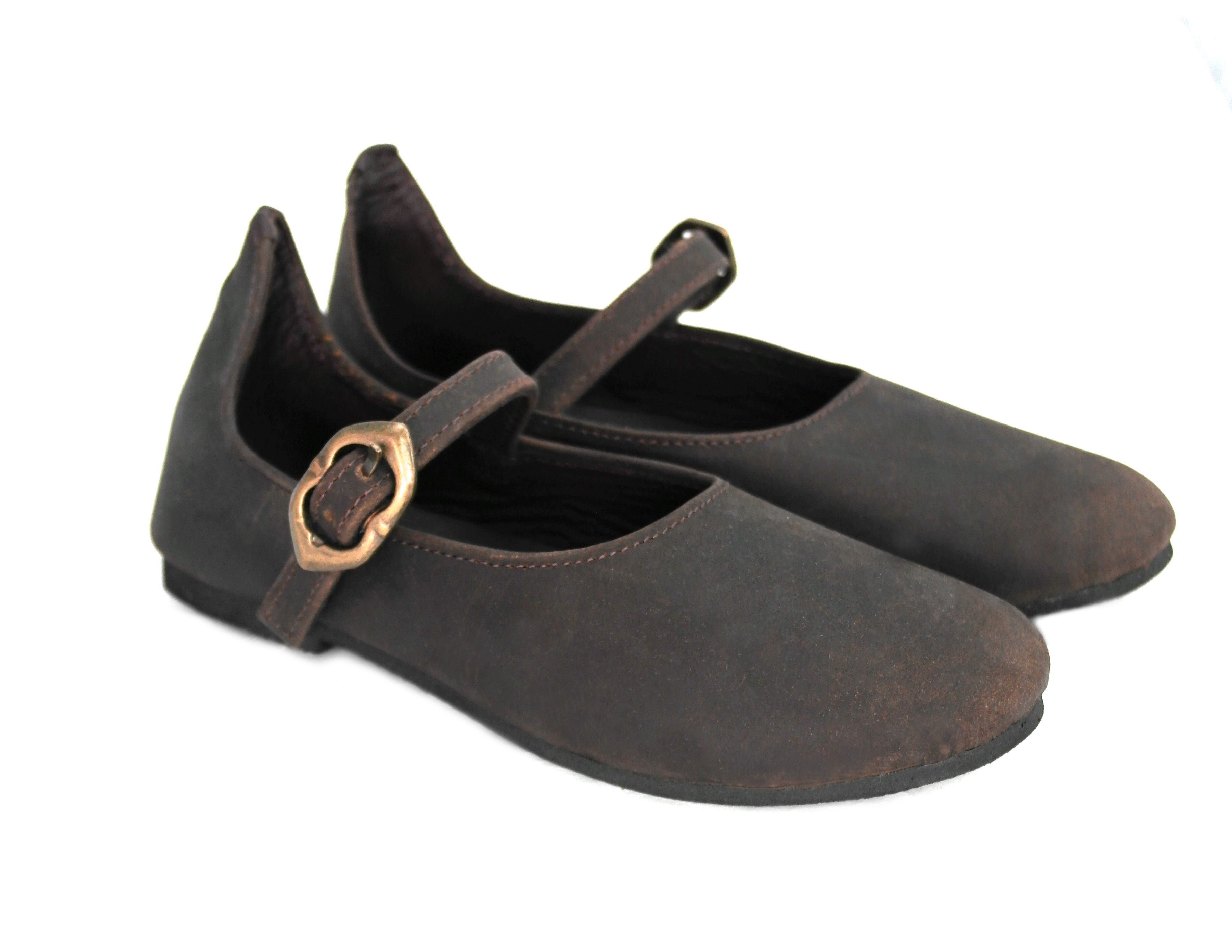 Leonardo Carbone Burgfräulein-Kostüm Damenschuhe "Rieke" aus Nubukleder mit Schnalle, einzigartige Patina, bronzefarbene Schnalle