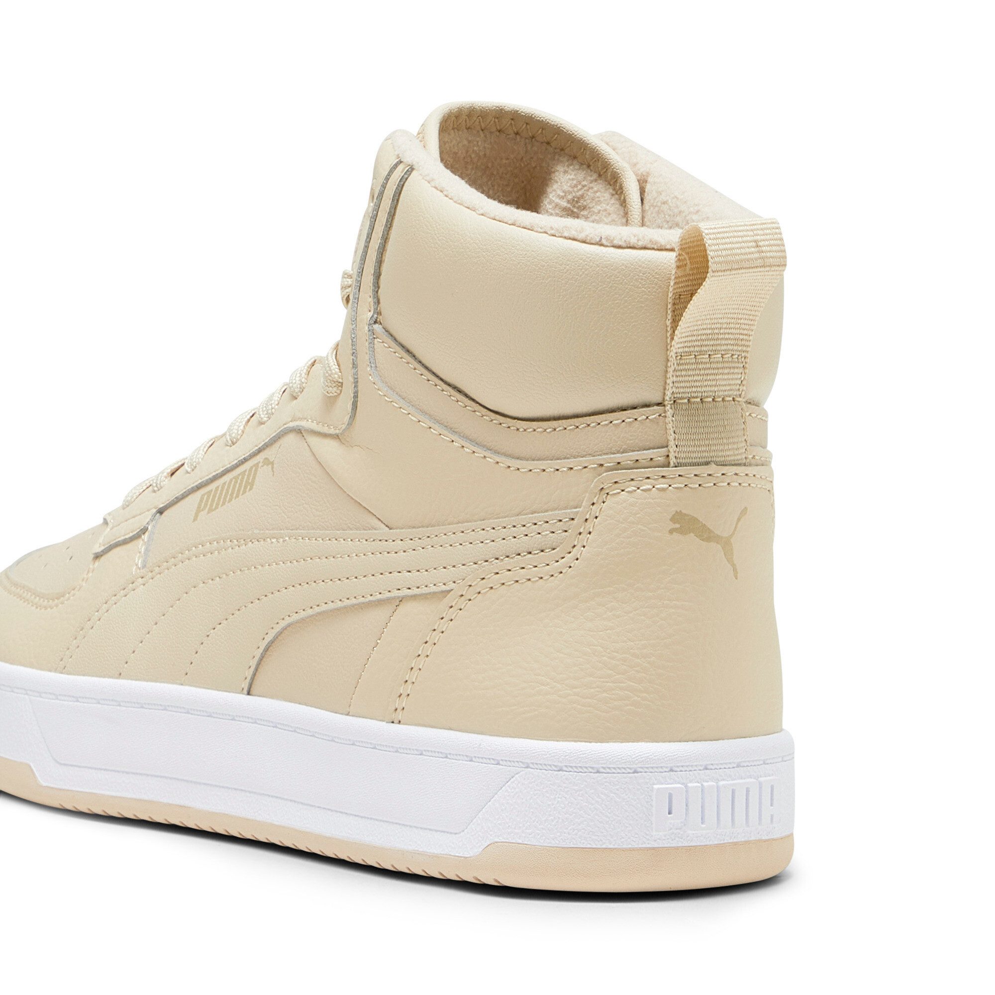 PUMA CAVEN 2.0 MID WTR Winterboots knöchelhoch, profilierte Gummilaufsohle, weiches Textilfutter