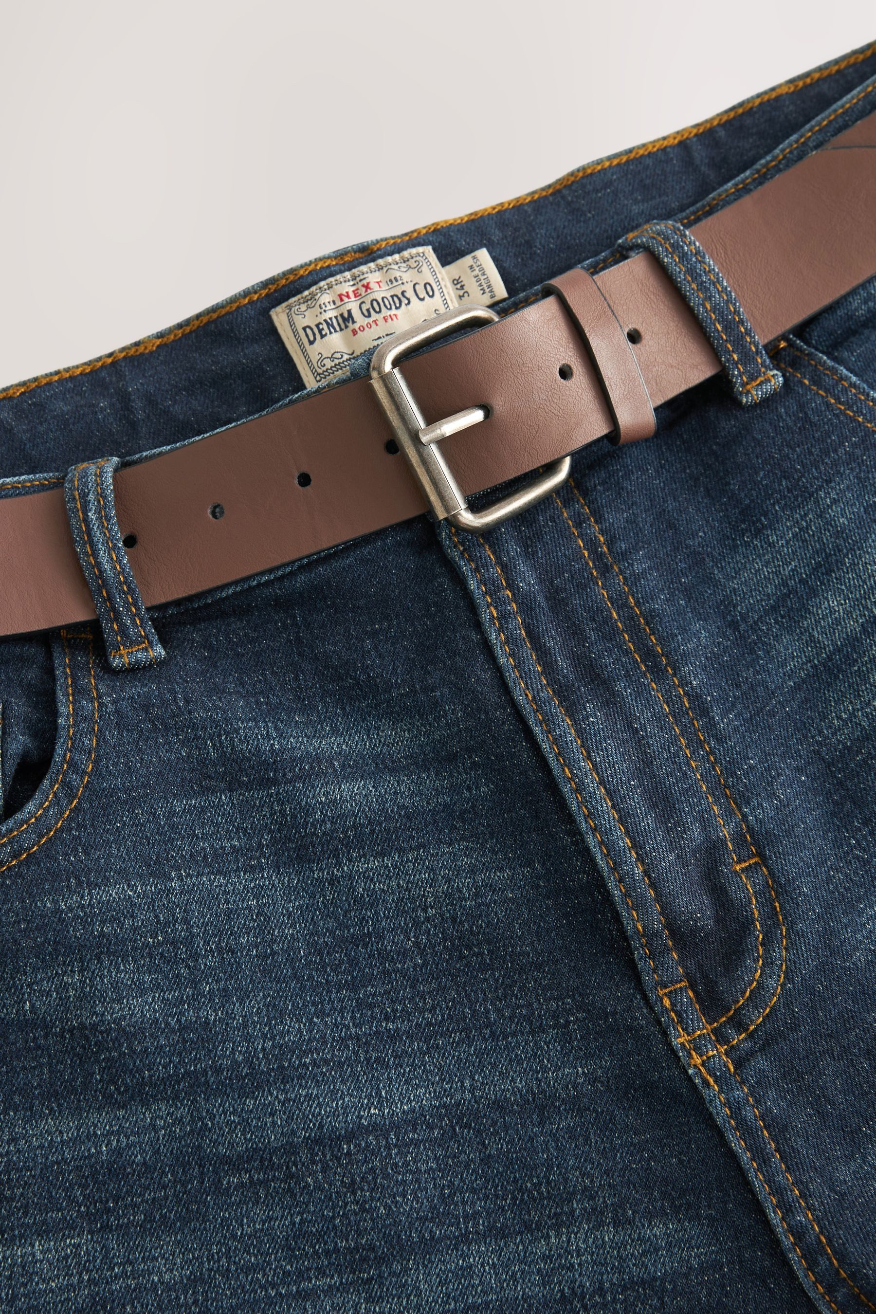 Bootcut-Jeans Straight Fit Jeans mit Gürtel - Bootcut