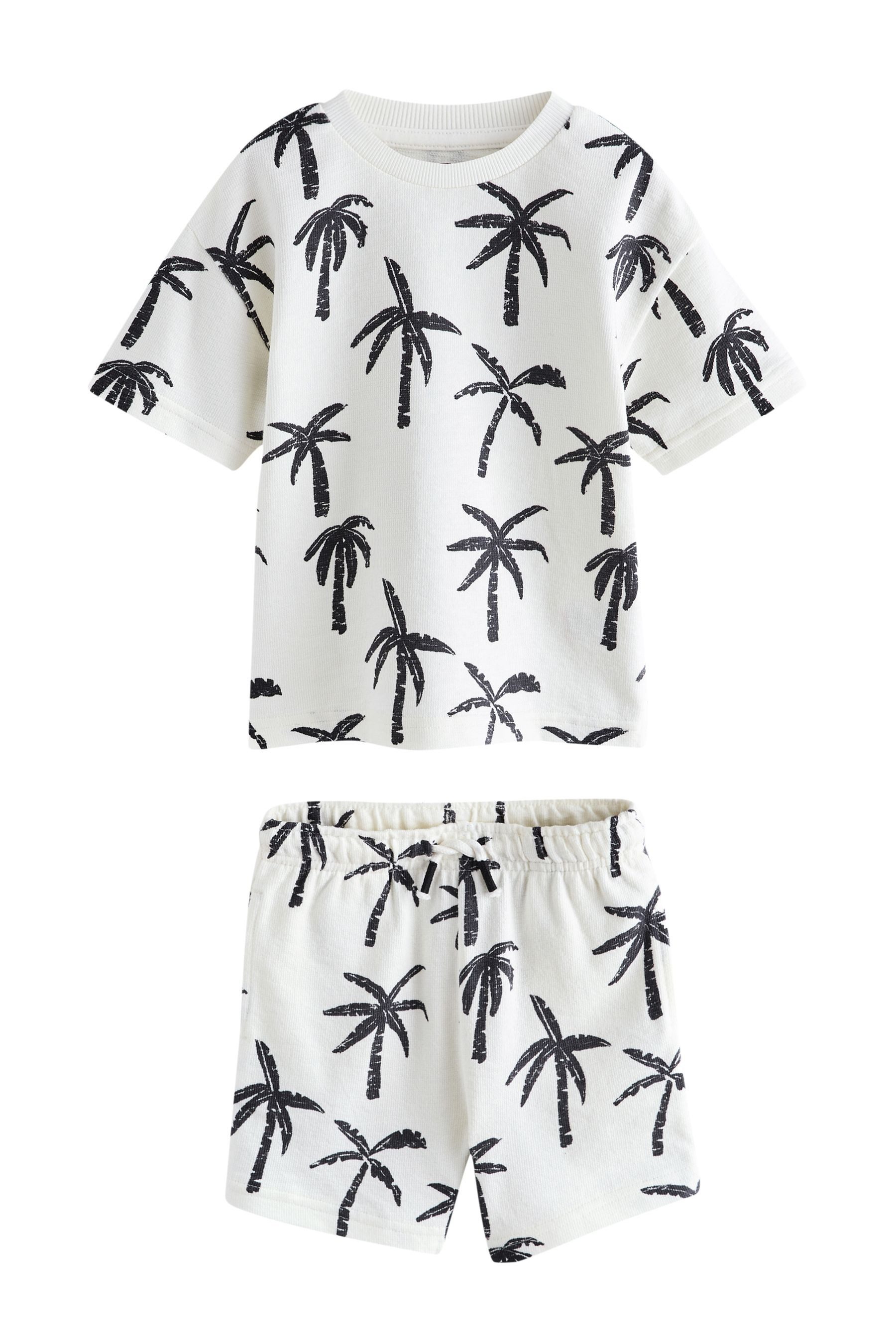 Next T-Shirt & Shorts Durchgehend bedrucktes Kurzarm-T-Shirt und Shorts (2-tlg)