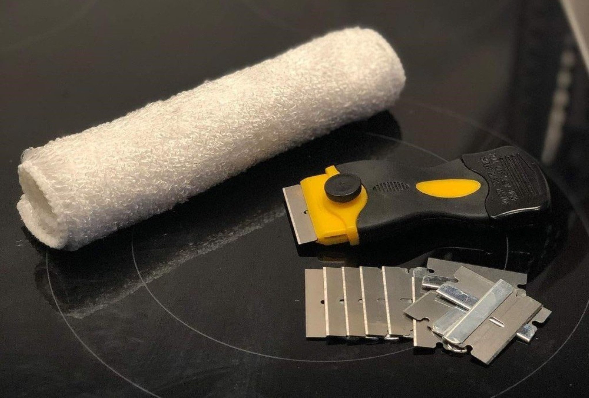 adraw Glasschaber Adraw Kochfeldschaber mit Edelstahlklingen und Bambustuch Anti-Rutsch-Griff und Sicherheitsverschluss.
