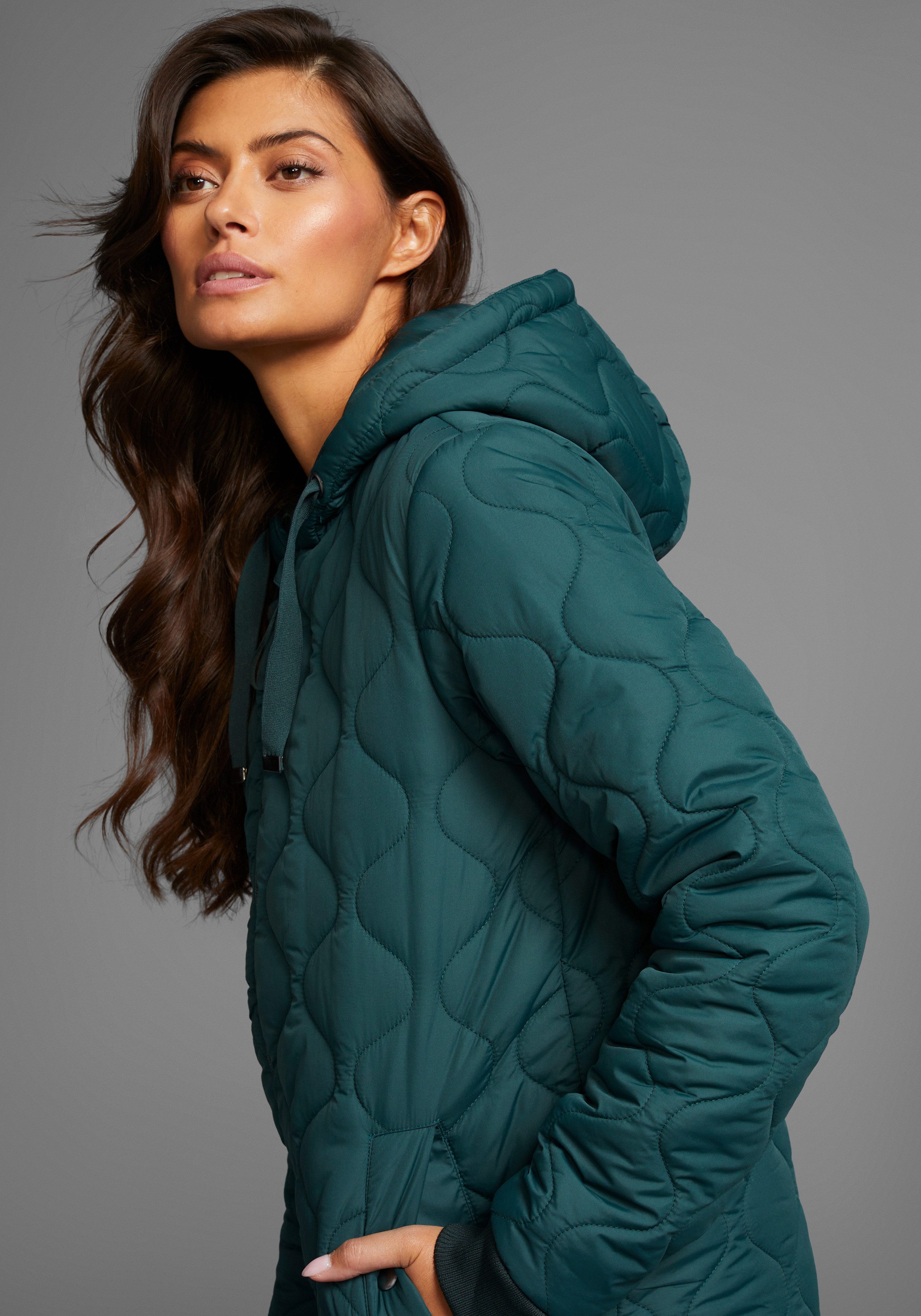 Laura Scott Steppmantel mit modischem Steppmuster. € 77,99, (€ 77,99 pro 1 Stk).