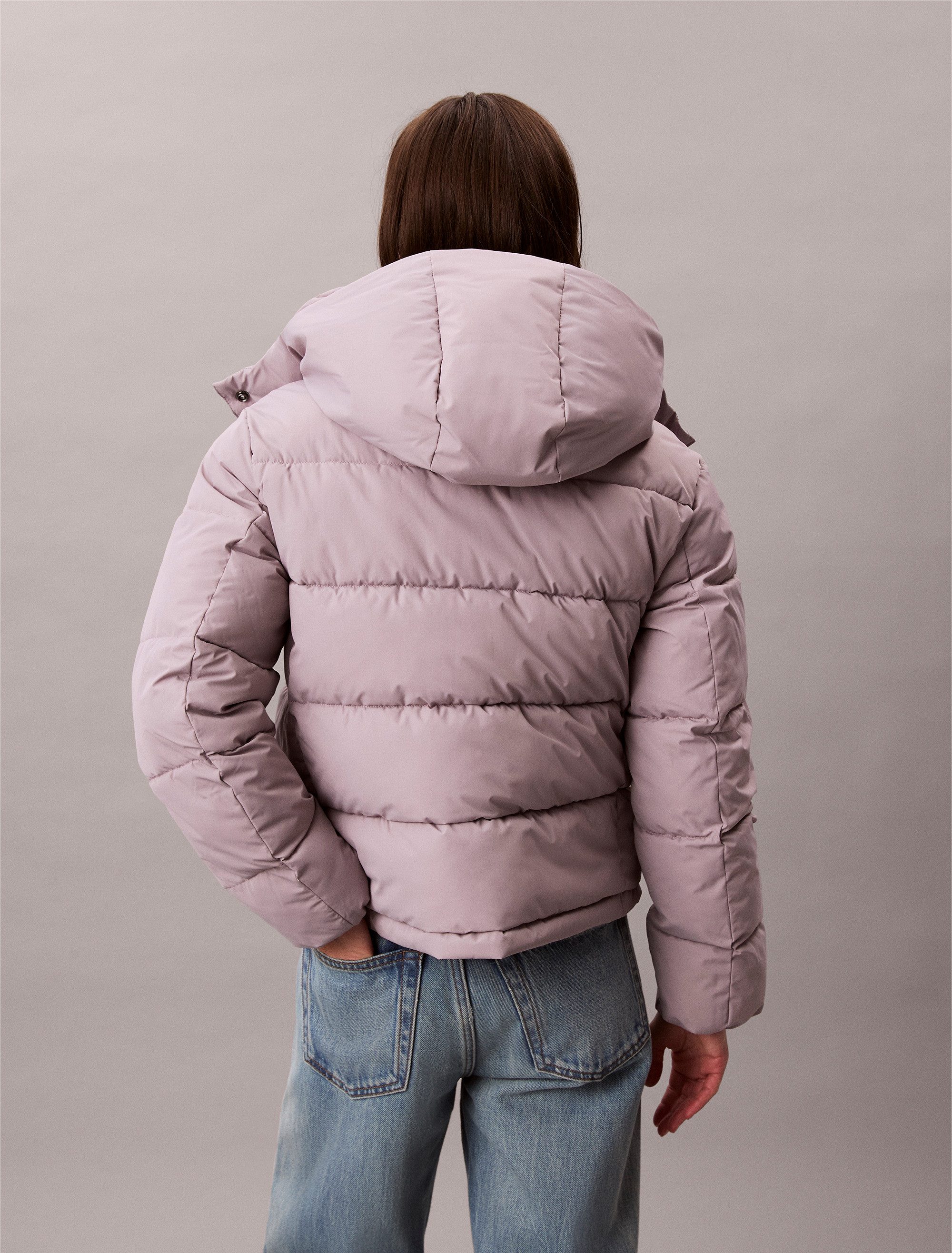 Calvin Klein Jeans Steppjacke MATTE MONOLOGO MW SHORT PUFFER Mit Rundhalsau günstig online kaufen