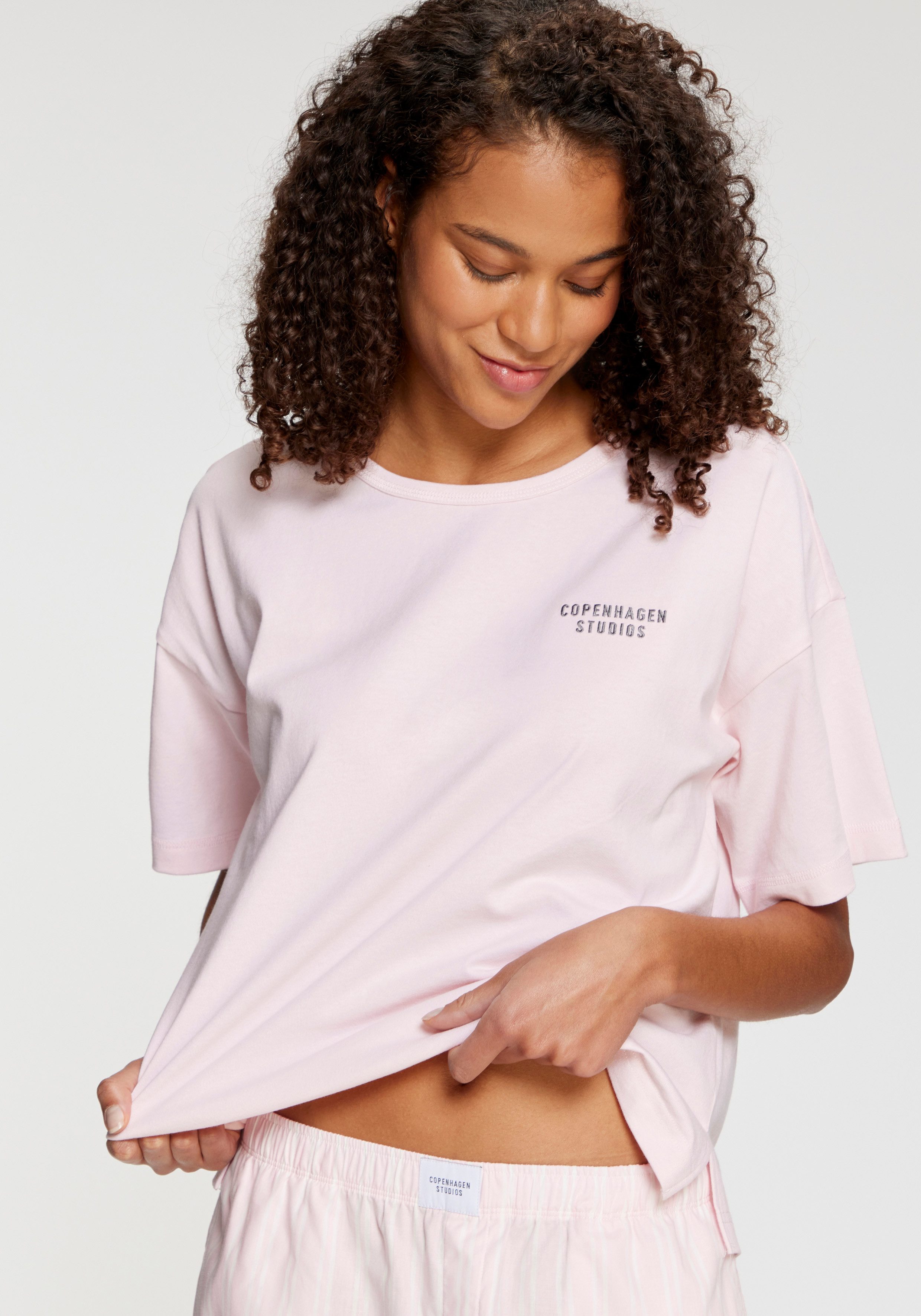 Copenhagen Studios T-Shirt aus Heavy Jersey Qualität. € 39,00