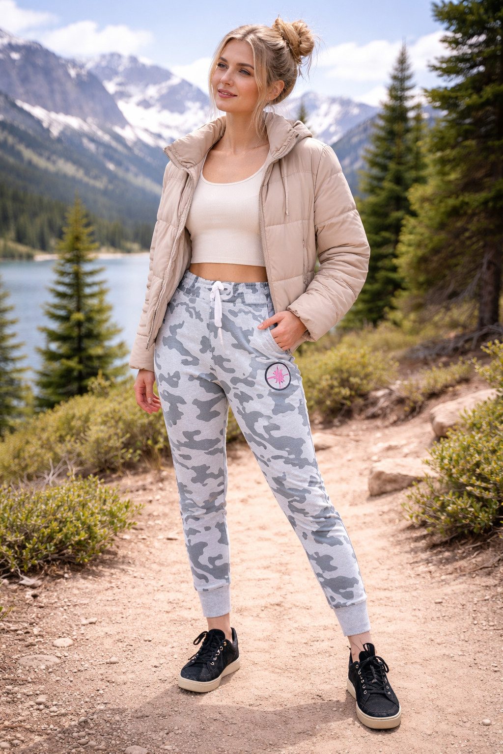 NexGenOutfits Fleecehose Damen Fleece Jogginghose Bequem, Warm & Lässig für Alltag & Freizeit (1-tlg) Ultraweiche Damen Jogginghose – Warm, Bequem & Flex