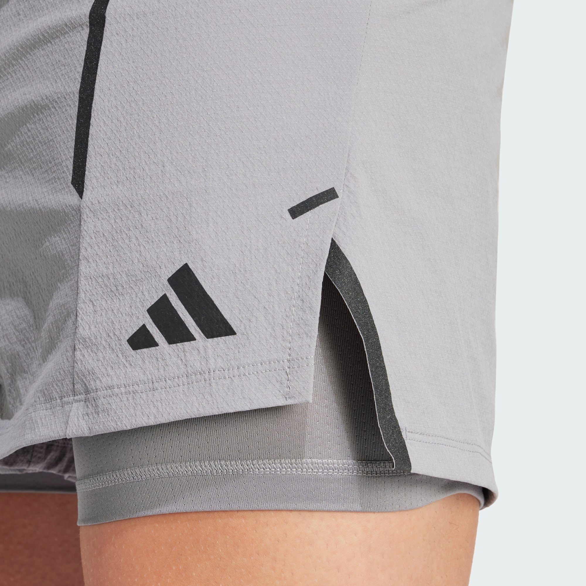 ADISTRONG D4T Three WORKOUT SERIES Funktionsshorts Performance / SHORTS Grey Black PRO adidas