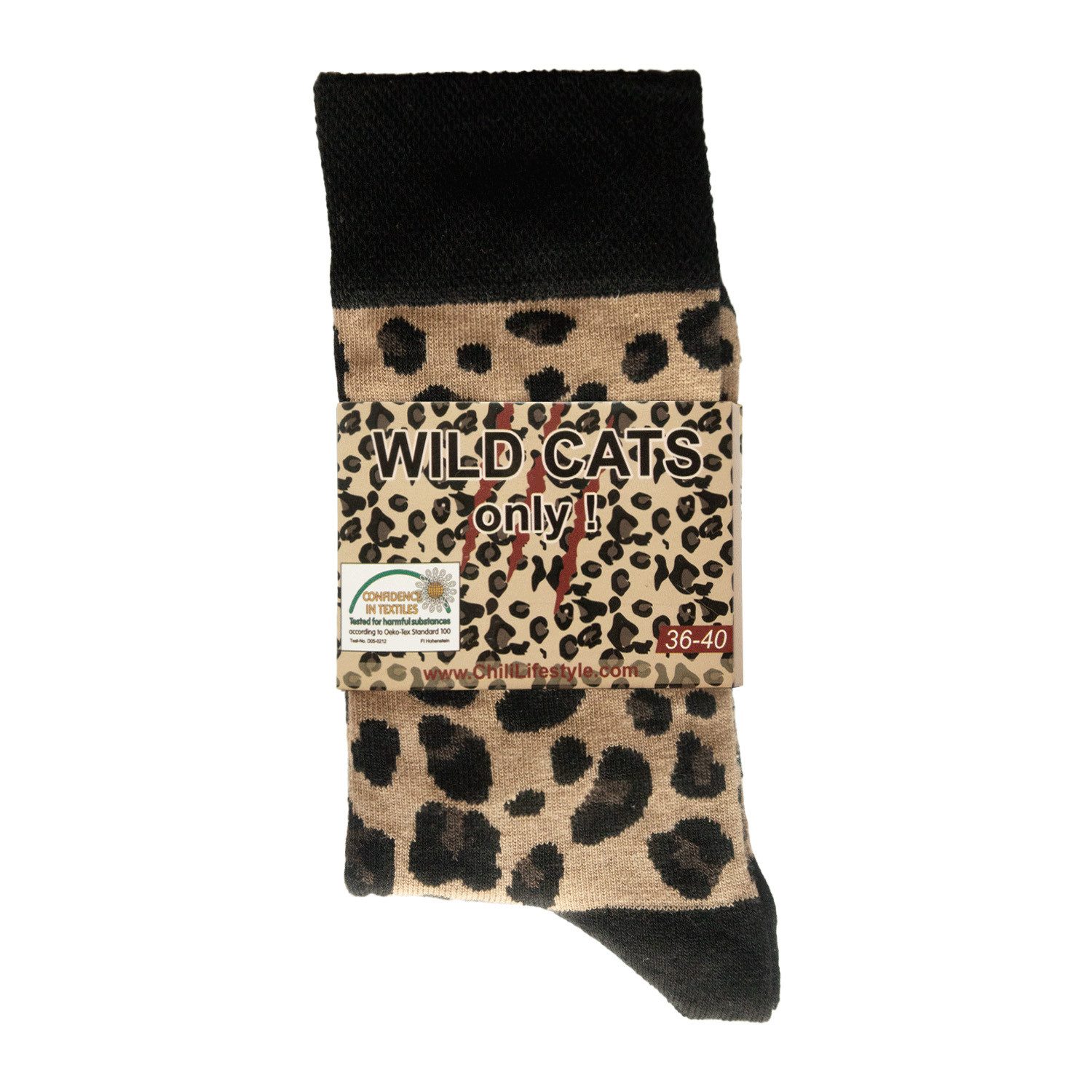 Chili Lifestyle Freizeitsocken WILD CAT Lustige Socken mit Spruch Banderole als Geschenksocken (Paar, 1-Paar, Mit Spruchbanderole) Weichbund ohne Gummidruck