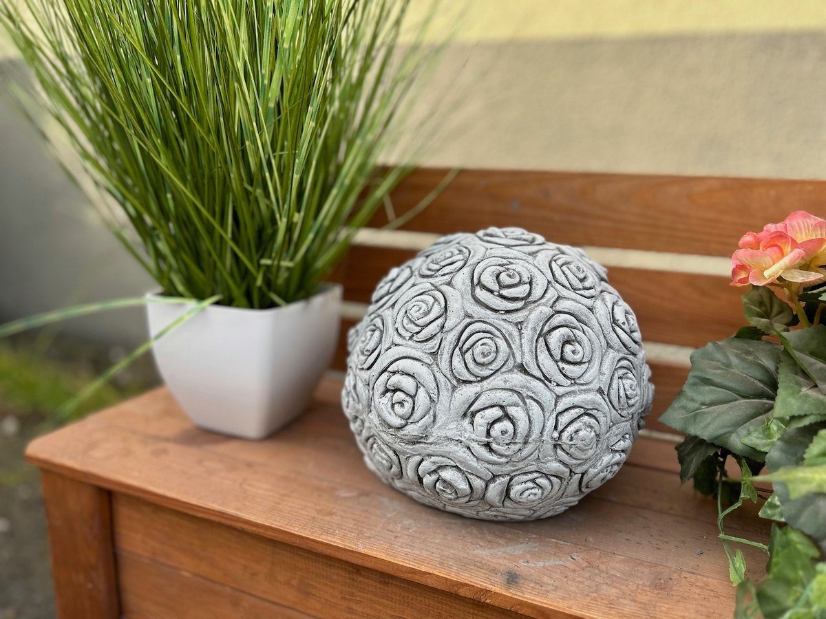 Stone and Style Gartenfigur Steinkugel Rosen günstig online kaufen
